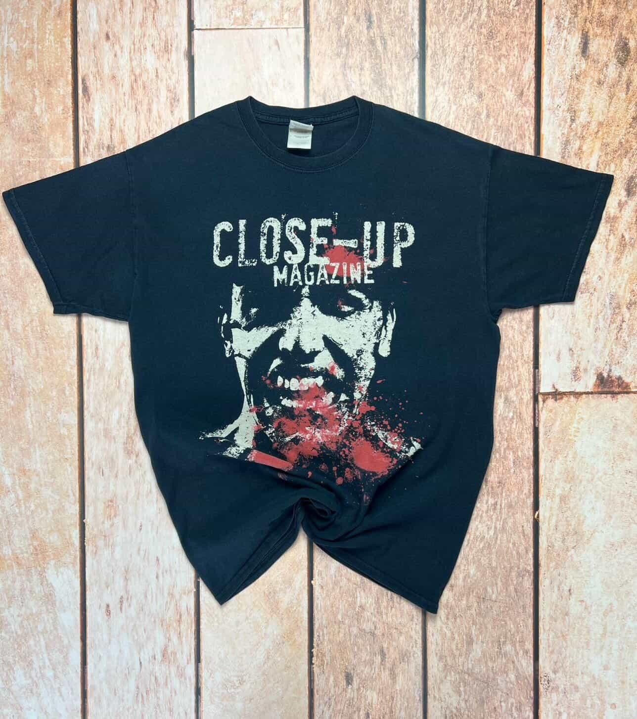 Gildan Close-up magazine t-shirt Size US L / EU 52-54 / 3 - 1 Thumbnail