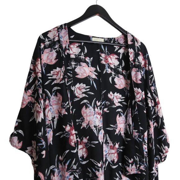 Aritzia Azure Skies Cosima Floral Print Black Oversized Kimono Size M / US 6-8 / IT 42-44 - 2 Thumbnail
