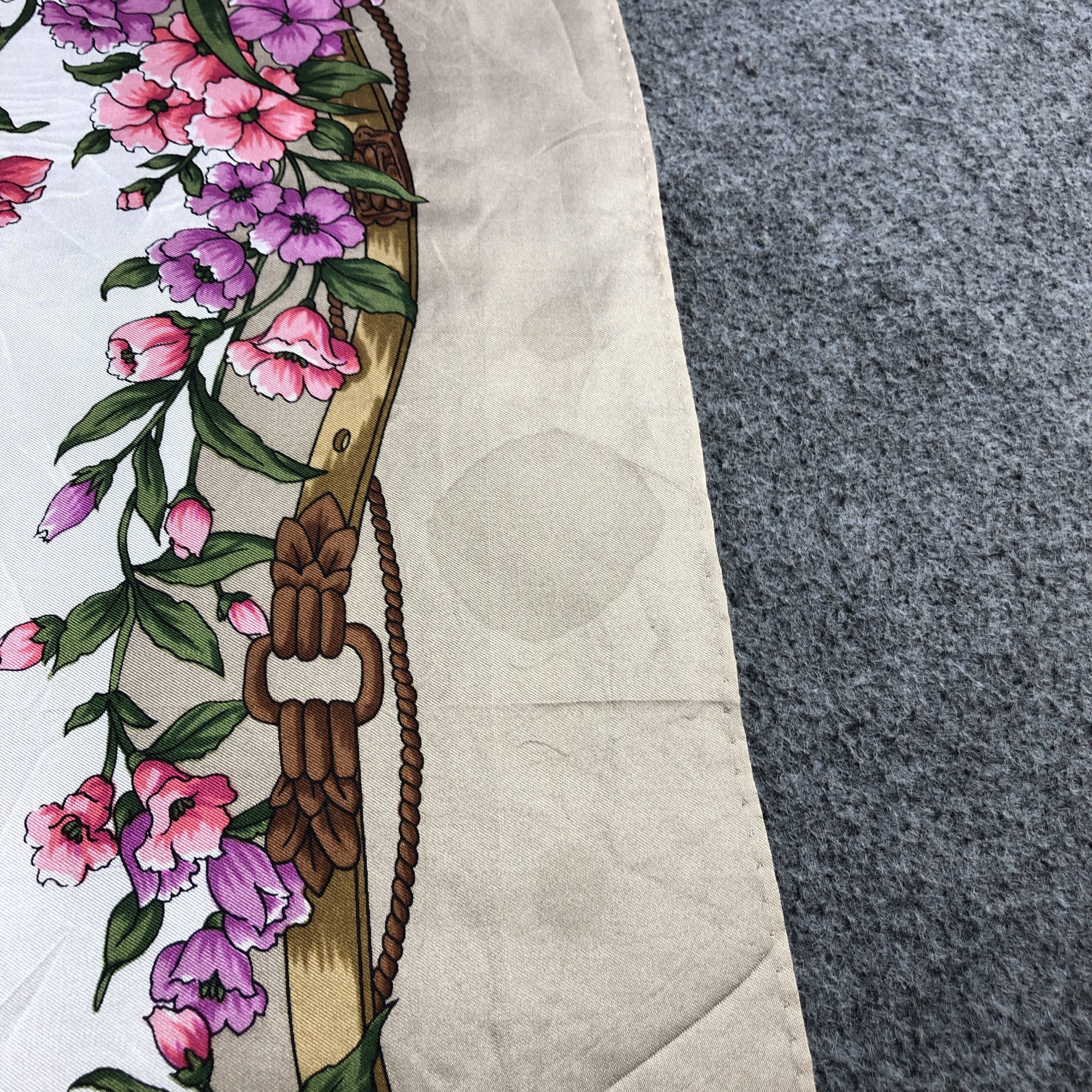 Japanese Brand Vintage Flowers Silk Scarf M1280 Size ONE SIZE - 5 Thumbnail