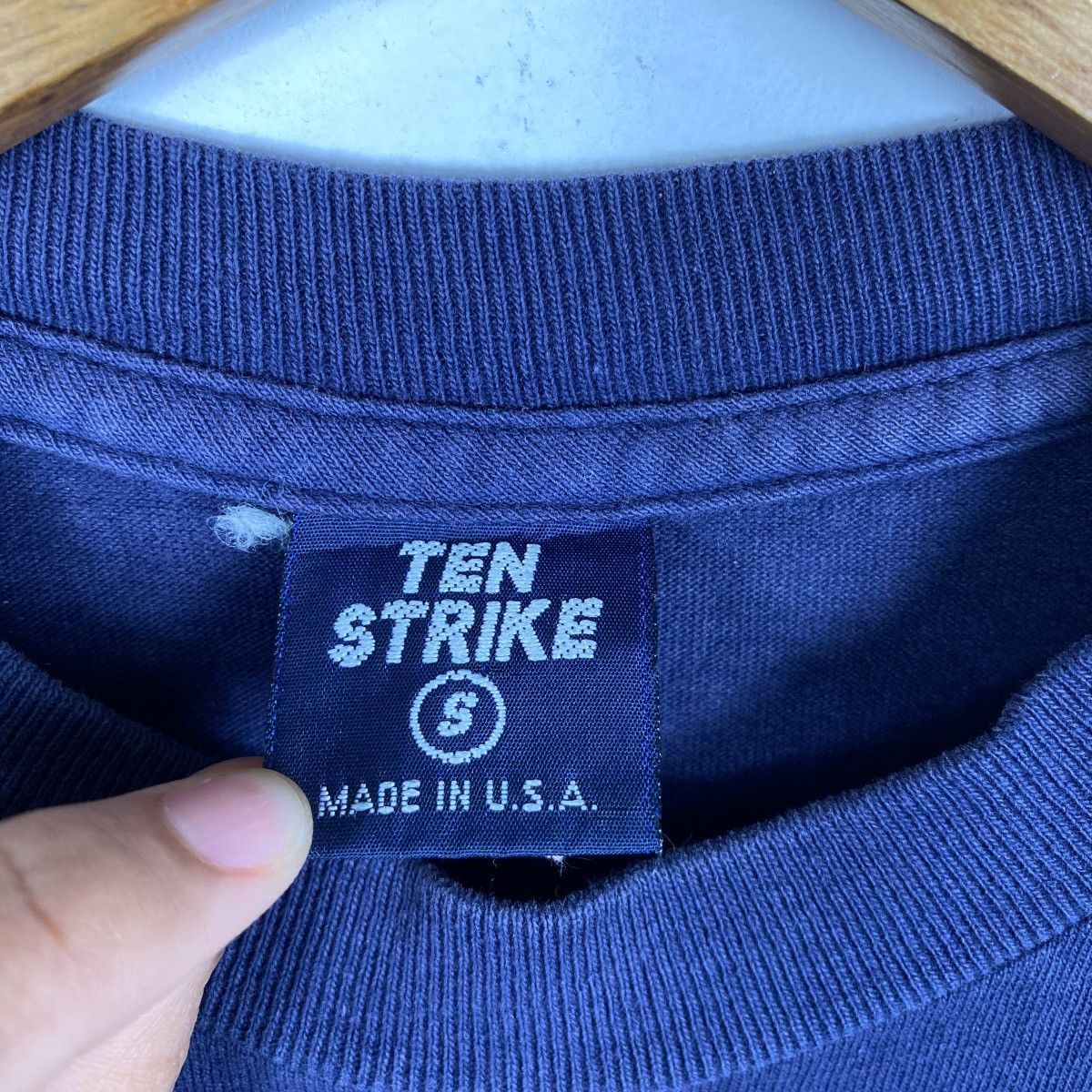 Vintage Vintage 00's TEN STRIKE Dragon Graphic Modern Streetwear Tee Size US S / EU 44-46 / 1 - 5 Thumbnail
