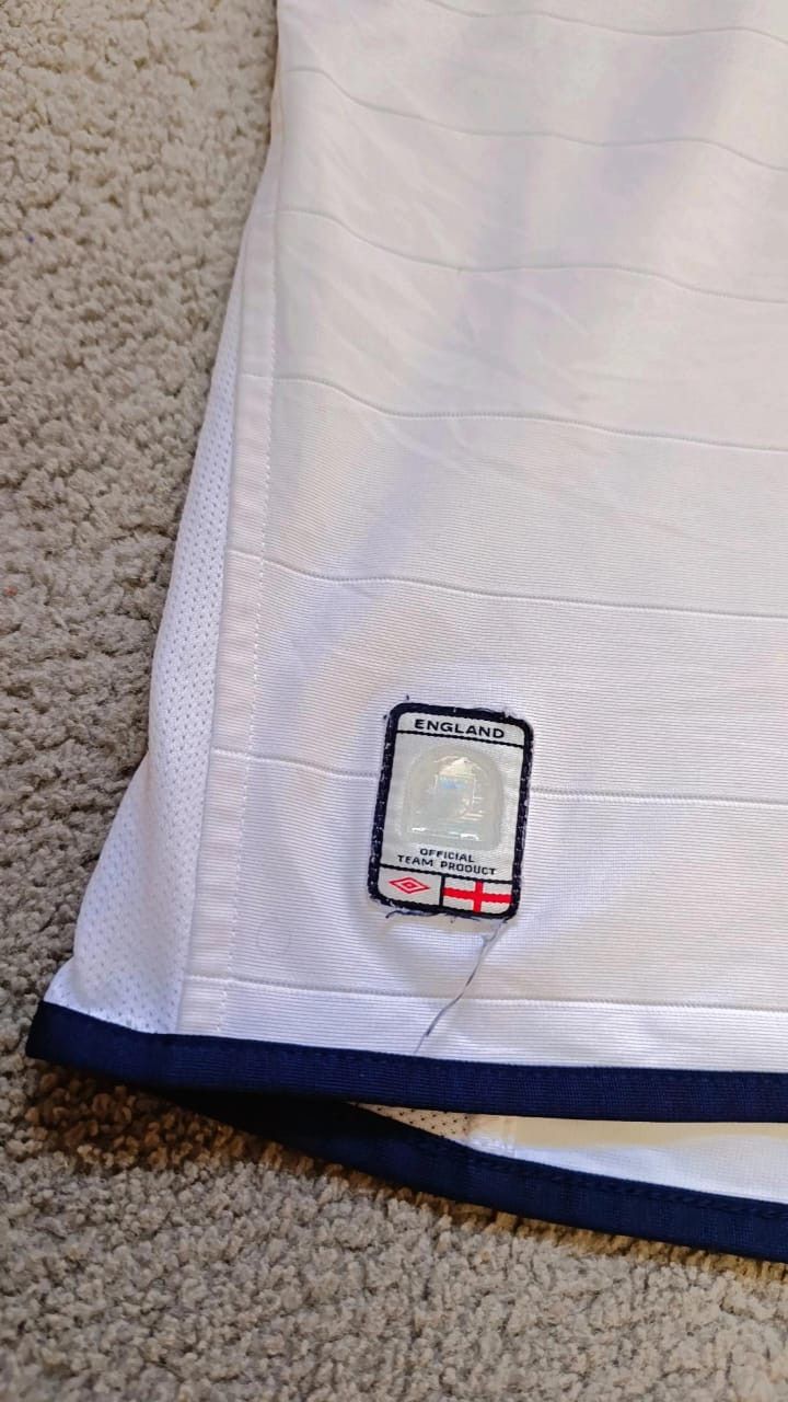 Umbro England Umbro 2002 Reversible Jersey – Rare Authentic Size US L / EU 52-54 / 3 - 9 Thumbnail
