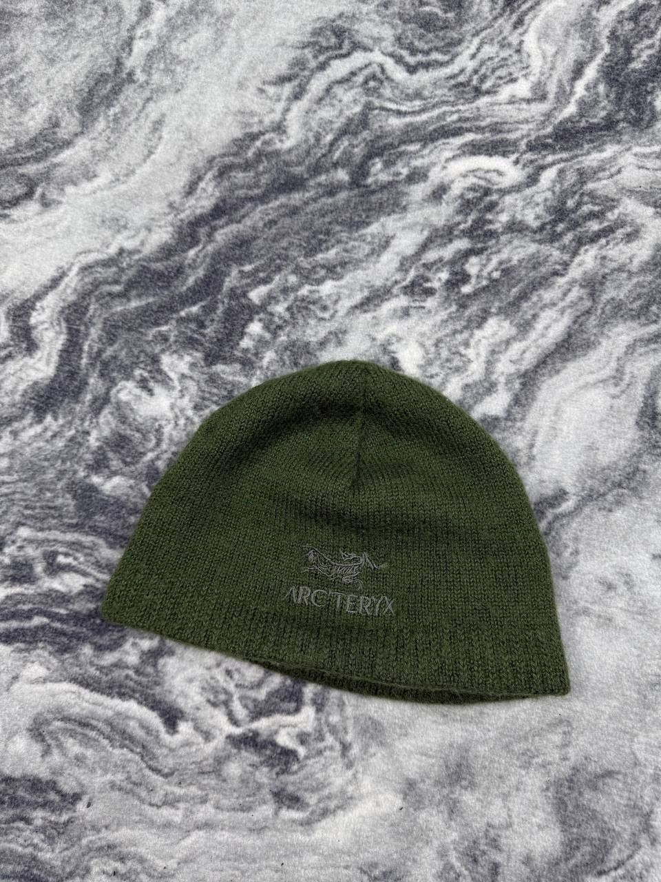 Arc'teryx Vintage Arcteryx Wool Beanie Hat Big Embroidered Logo Size ONE SIZE - 3 Thumbnail