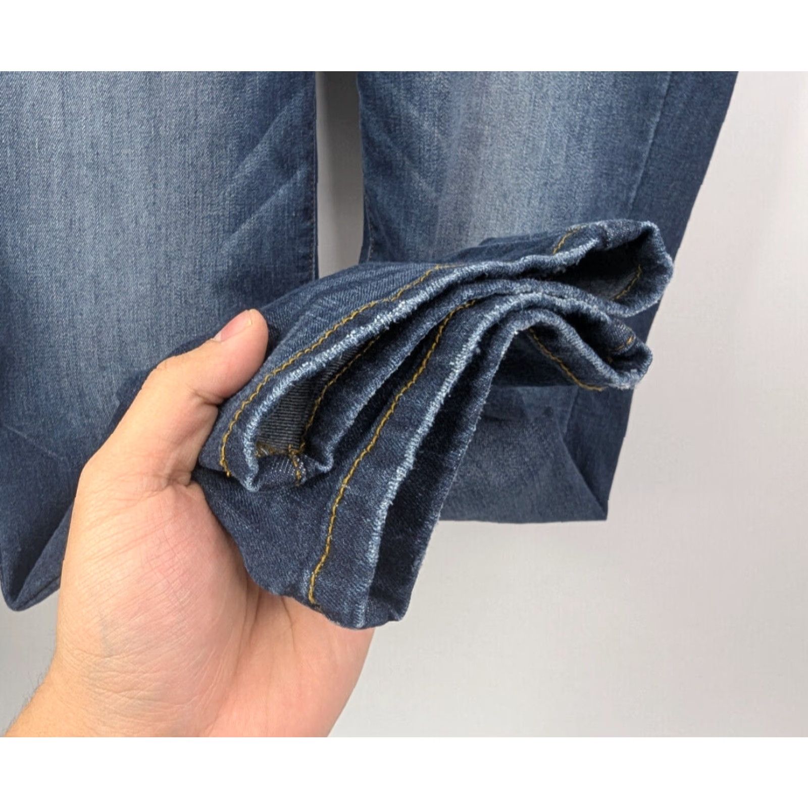 Vintage Judy Blue Jeans Women’s 15/32 Relaxed Mid Rise Straight Distressed Blue Denim 5-Pocket JB82102DK Size 36" / US 14 / IT 50 - 2 Thumbnail