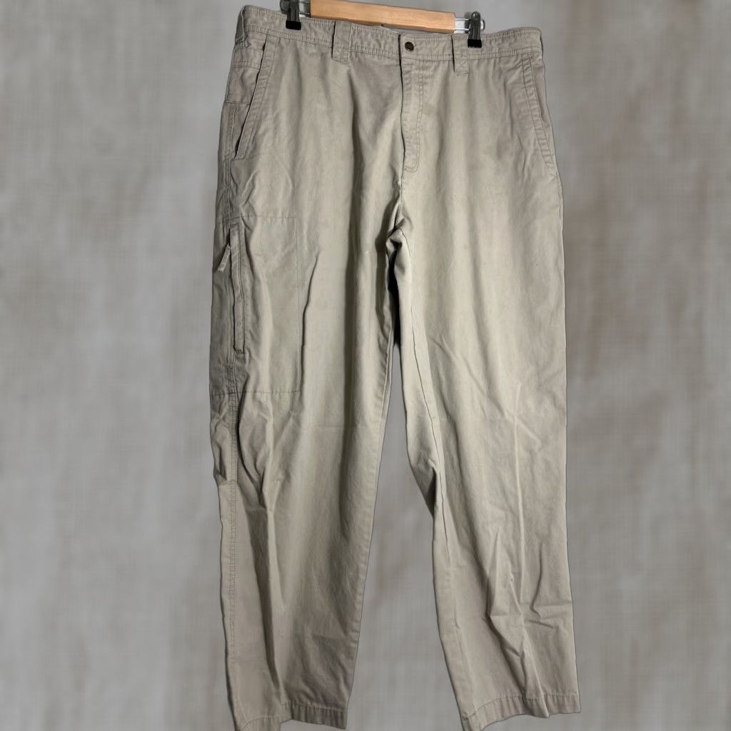 Vintage Columbia Khakis Pants Men 38 Regular Beige 38x30 Hiking Style 0207 AM 8255 Size US 38 / EU 54 - 1 Thumbnail