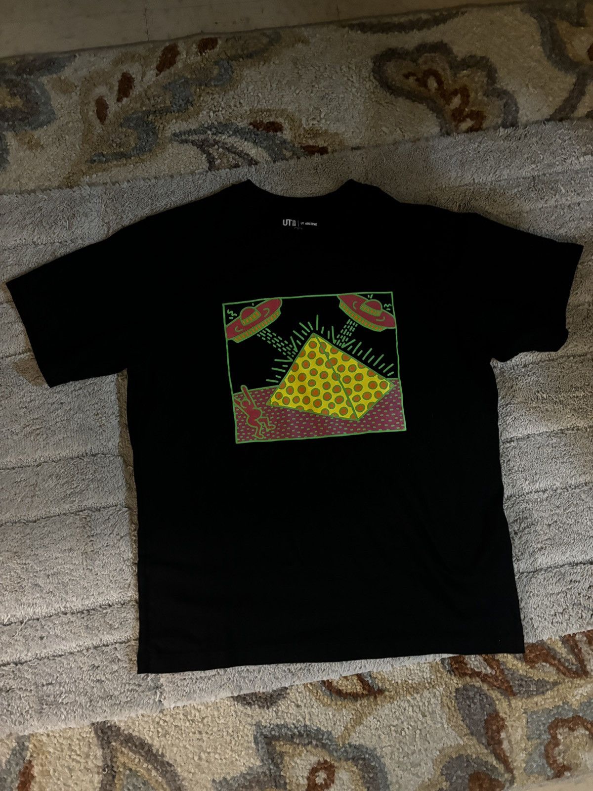Uniqlo UT Archive UT (Short Sleeve Graphic T-Shirt) (Keith Haring) Size US L / EU 52-54 / 3 - 1 Thumbnail