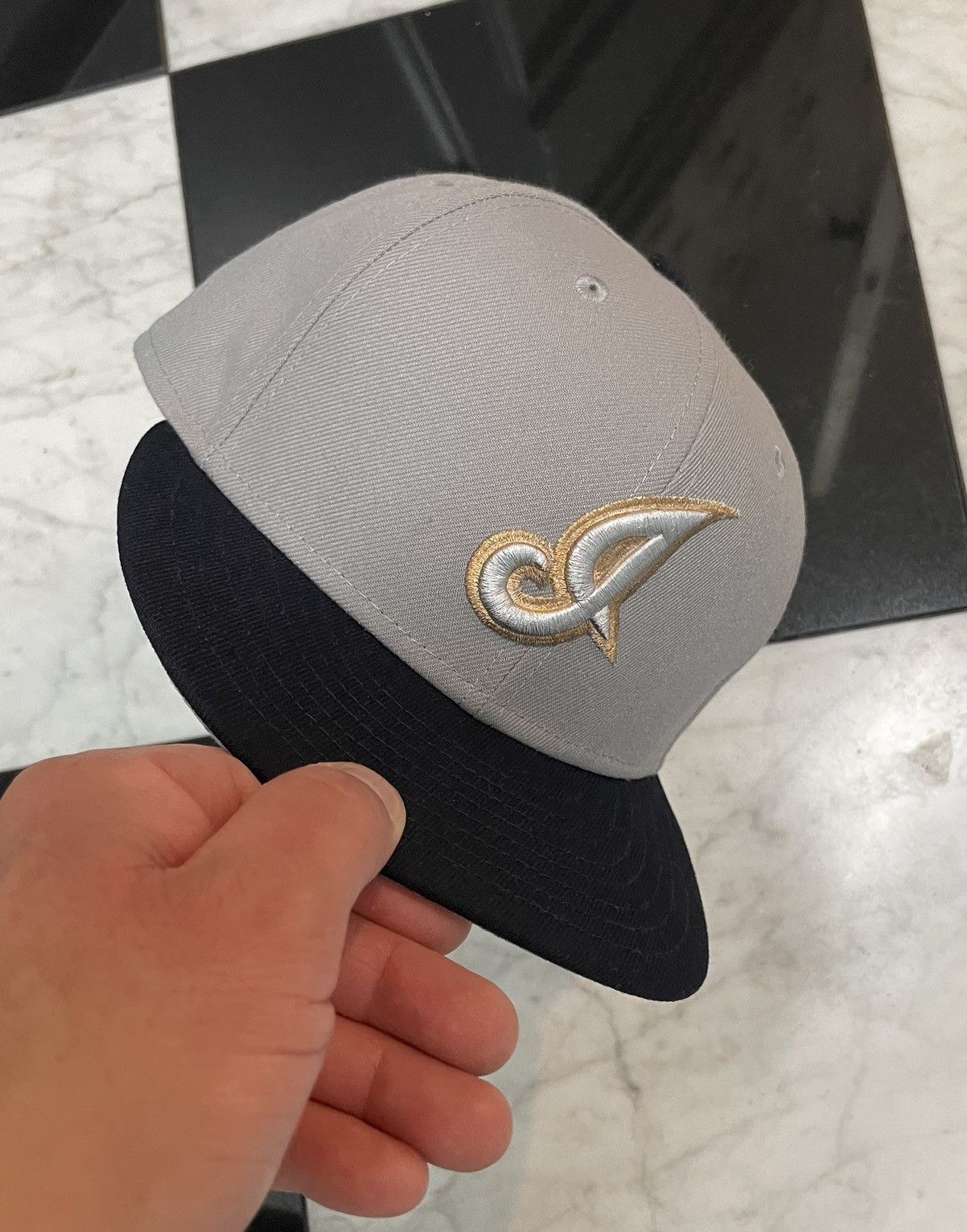 New Era 🔥 Exclusive Indians customized hat 6 7/8 Size ONE SIZE - 1 Thumbnail