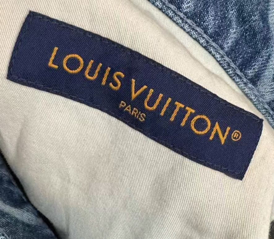 Louis Vuitton Louis Vuitton Full print denim shorts Size US 36 / EU 52 - 3 Thumbnail