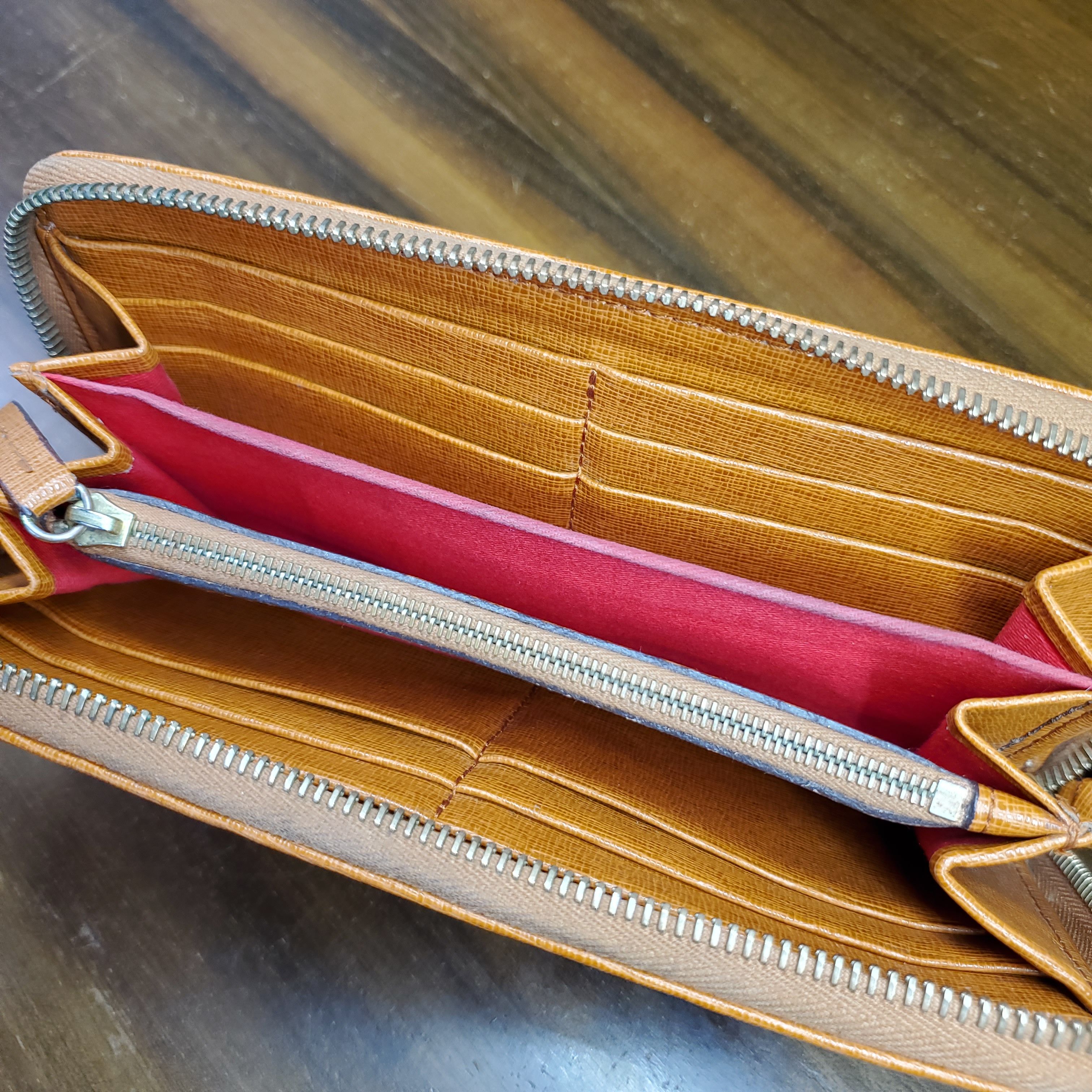 Dooney & Bourke Dooney & Bourke 8x4" Continental Wallet Brown Tan Zip Around Size ONE SIZE - 4 Thumbnail
