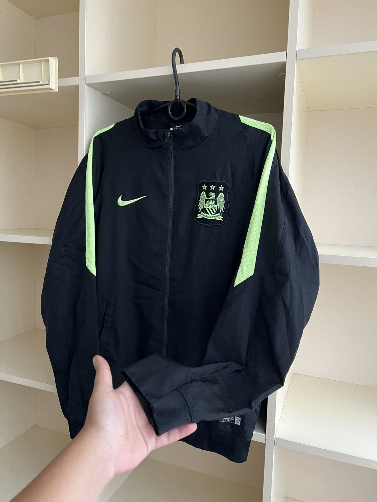 Nike Nike Manchester City 2015-2016 Soccer Light Jacket Football Size US S / EU 44-46 / 1 - 12 Thumbnail