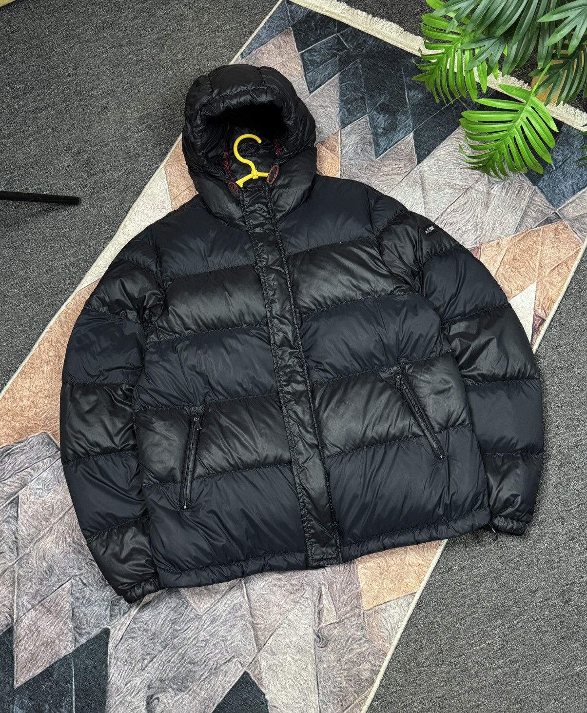 Armani Armani Down Jacket Puffer Size M Size US M / EU 48-50 / 2 - 3 Thumbnail