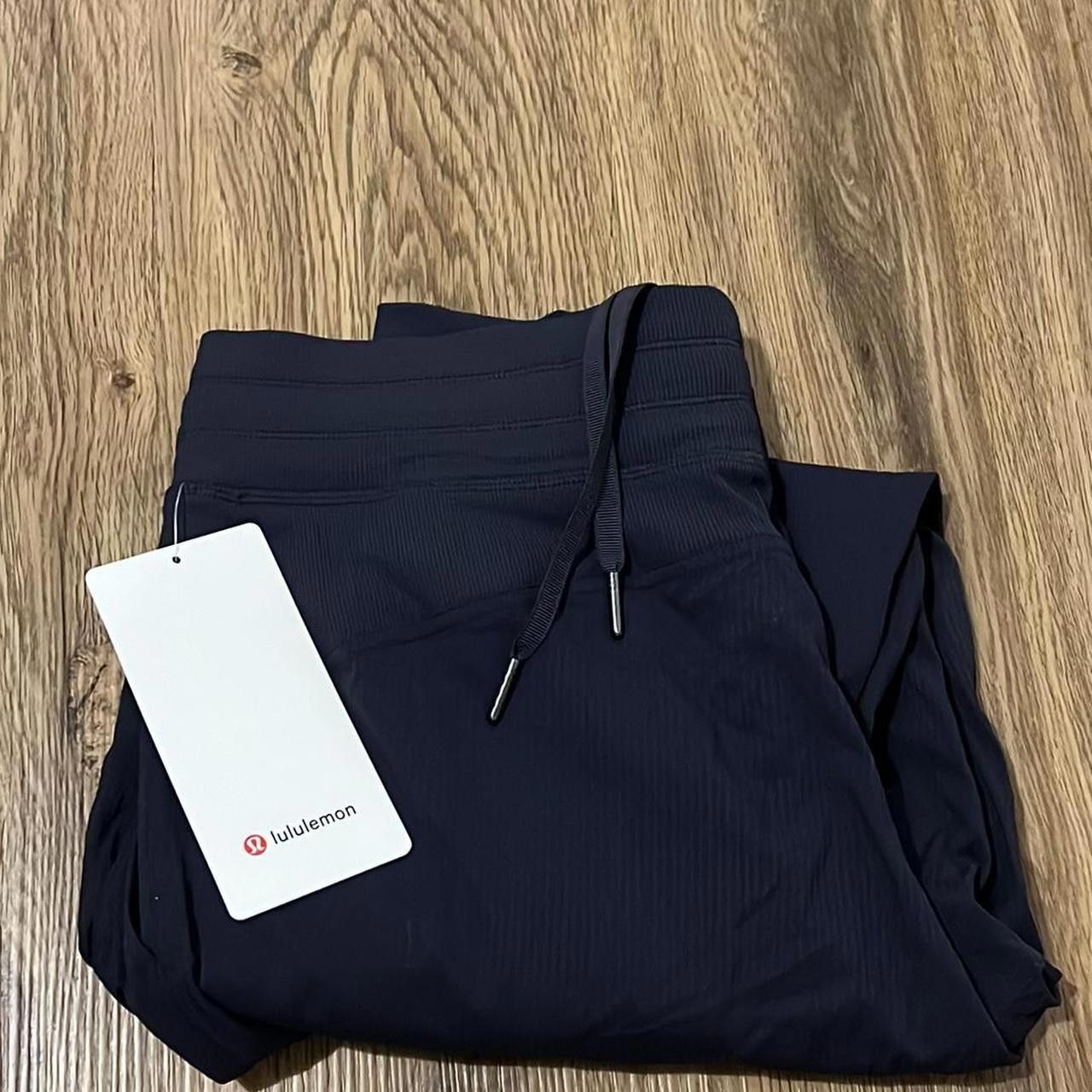 Lululemon Lululemon Women's Black and Grey Trousers Size 28" / US 6 / IT 42 - 2 Thumbnail