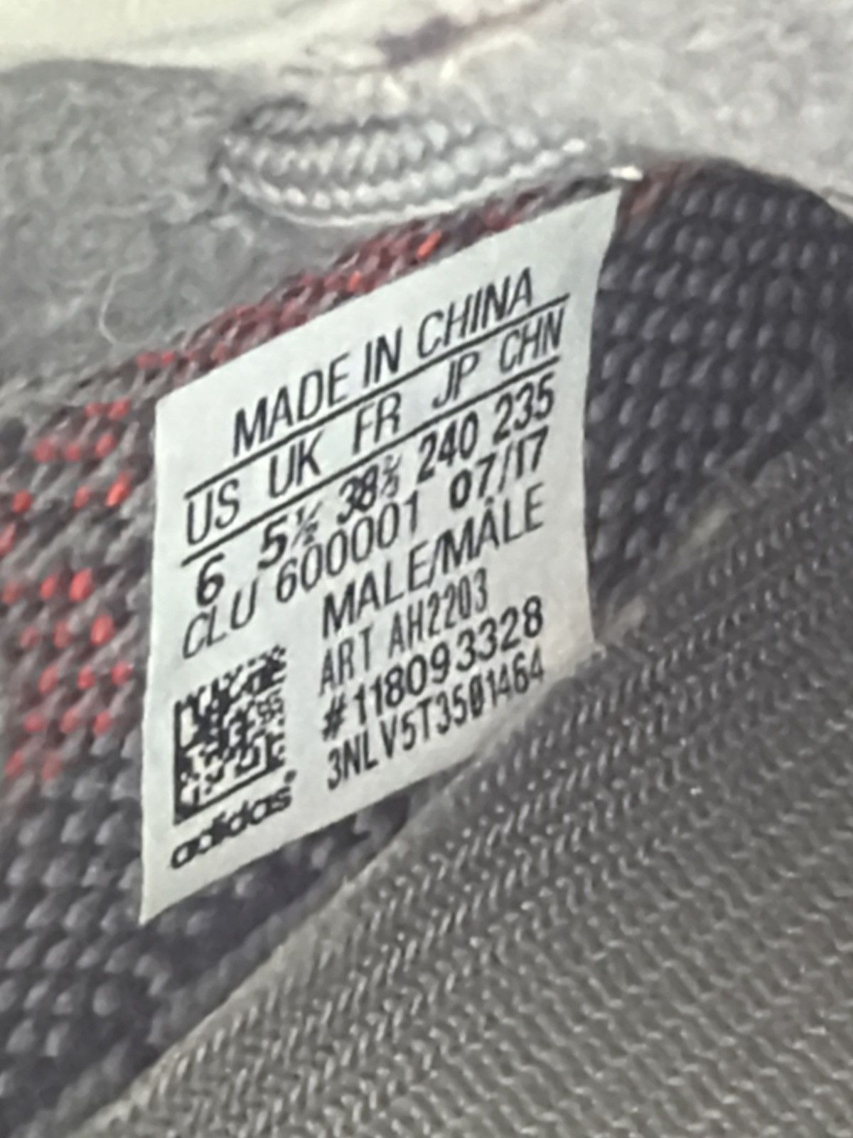 Yeezy Yeezy Boost 350 V2 Beluga 2.0 Size US 6 / EU 39 - 6 Thumbnail