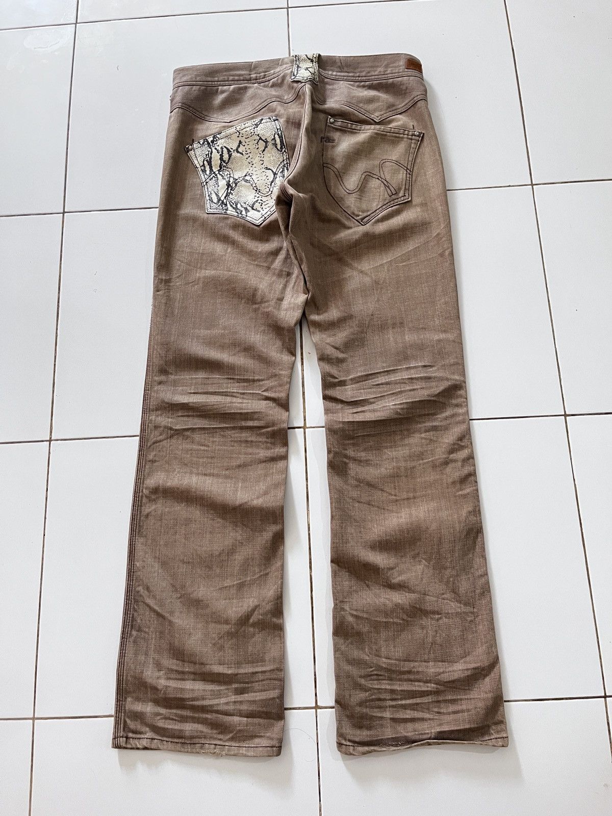 Le Grande Bleu (L.G.B.) JAPANESE NCFM PHYTON FLARE JEANS Size US 33 - 1 Thumbnail