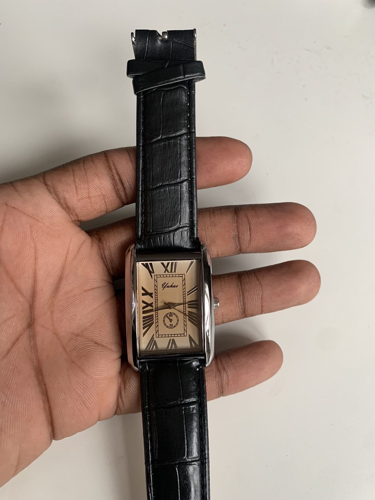 Vintage Vintage 90s vintage retro luxury style gold leather watch Size ONE SIZE - 4 Thumbnail