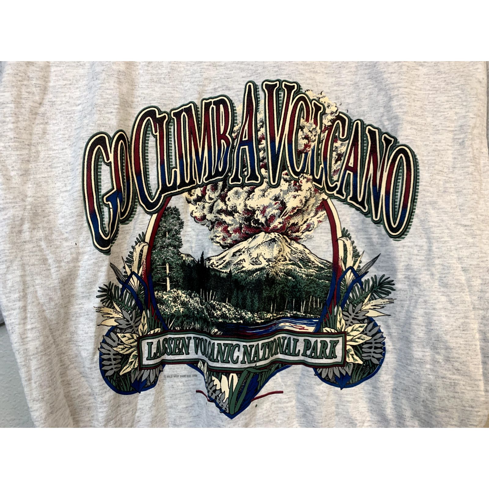 Jerzees Vintage Volcano Shirt Jerzees Go Climb Lassen Volcanic Tee L Size US L / EU 52-54 / 3 - 8 Thumbnail
