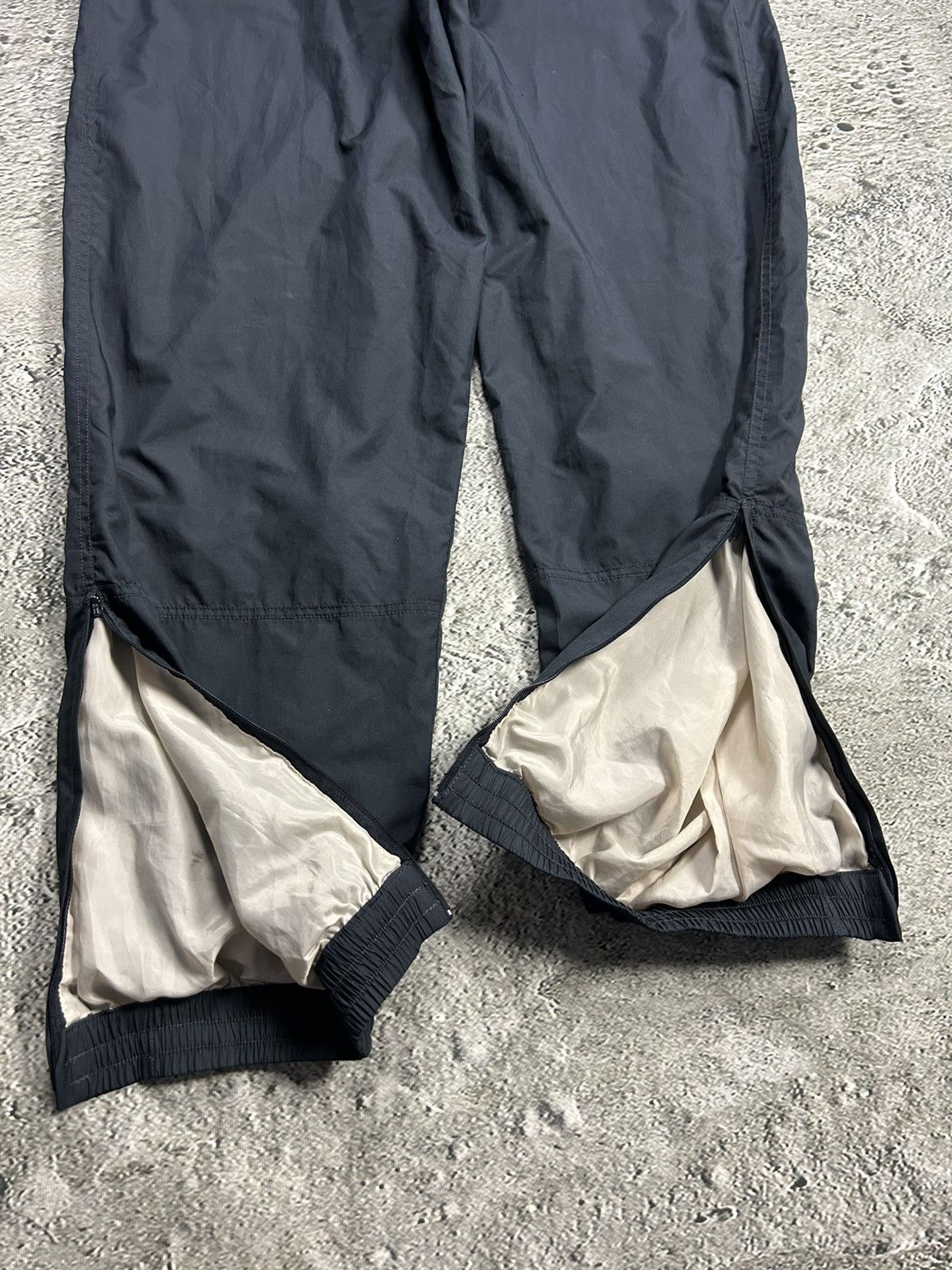 Adidas × Vintage Adidas track pants vintage grey nylon 2000s Size US 32 / EU 48 - 8 Thumbnail