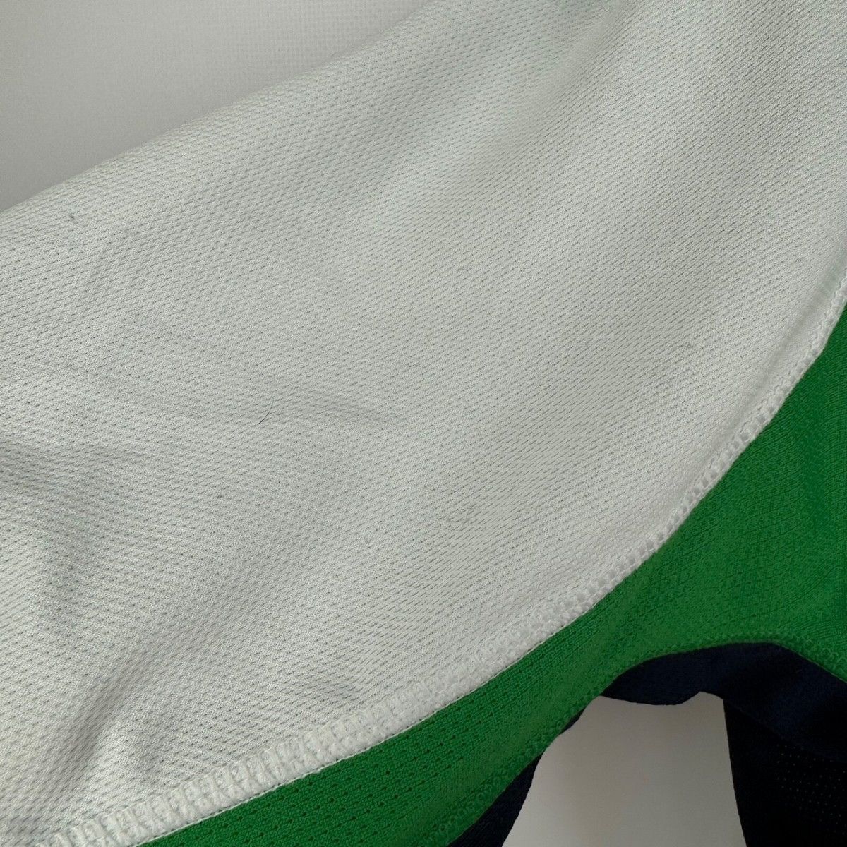Umbro IRELAND 2002 2003 AWAY FOOTBALL SHIRT SOCCER JERSEY UMBRO Size US L / EU 52-54 / 3 - 22 Thumbnail