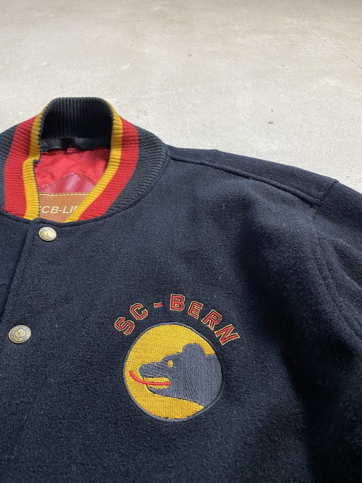 NHL Rare! Vintage 90s SC Bern Hockey Bear Bomber Jacket Y2K Size US M / EU 48-50 / 2 - 7 Thumbnail