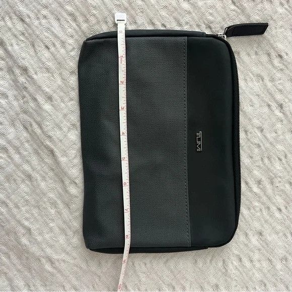 Tumi NEW TUMI Zip Pouch Carry Travel Bag Gray Black One Size Smal Size ONE SIZE - 3 Thumbnail