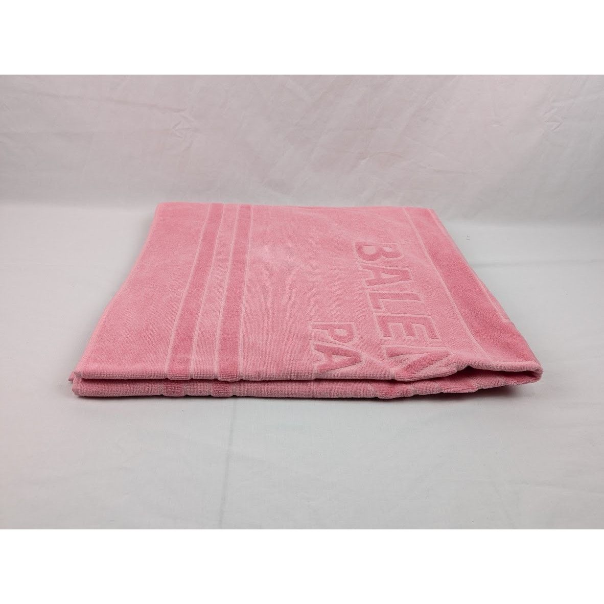 Balenciaga o1rshd1 Size: OS / SA BB Paris Icon Towel in Pink Size ONE SIZE - 11 Thumbnail