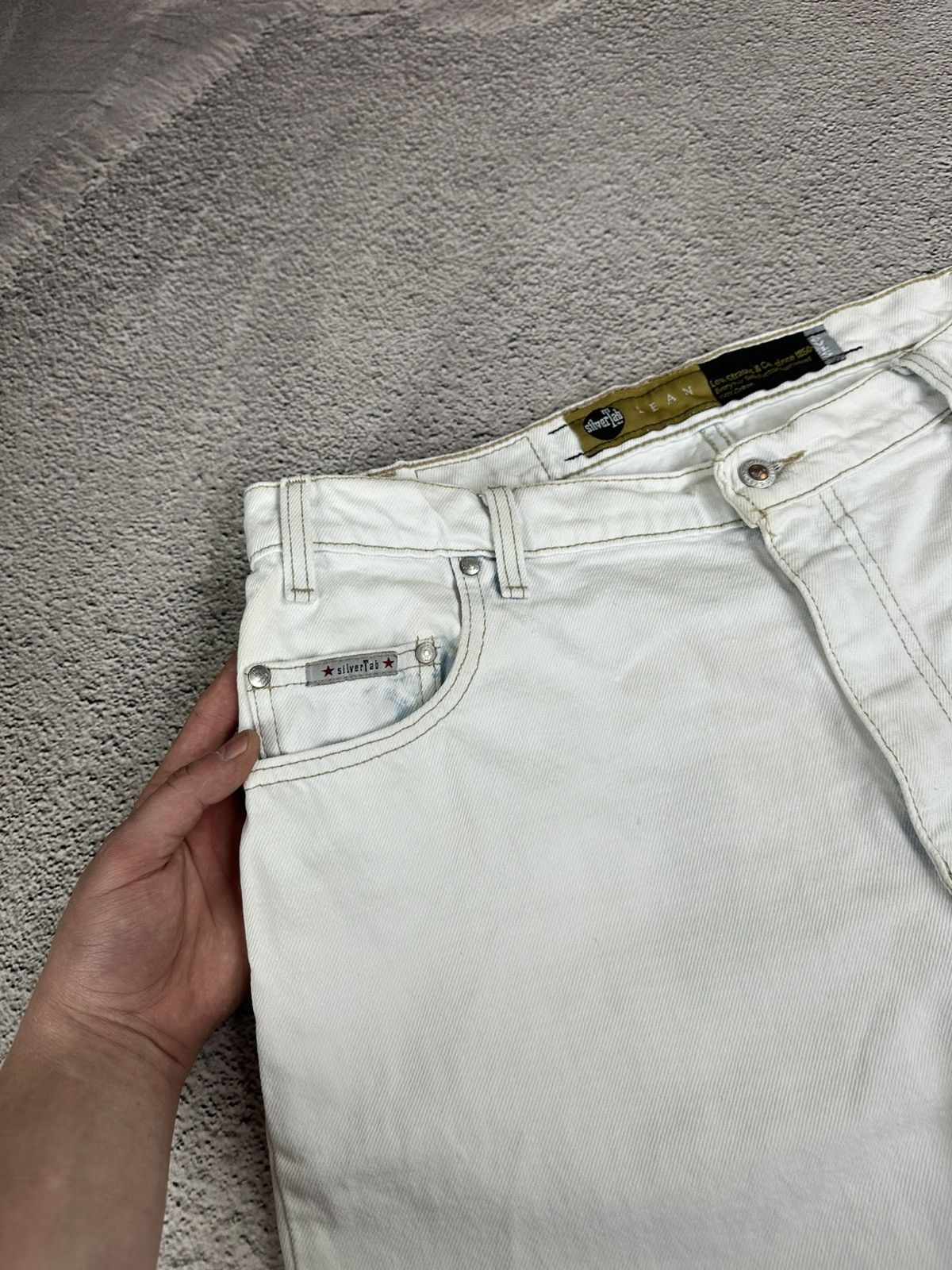 Jean × Levi's × Vintage Vintage Levi’s Silver Tab Lean Baggy Short 90s USA Y2K Size US 33 - 6 Thumbnail