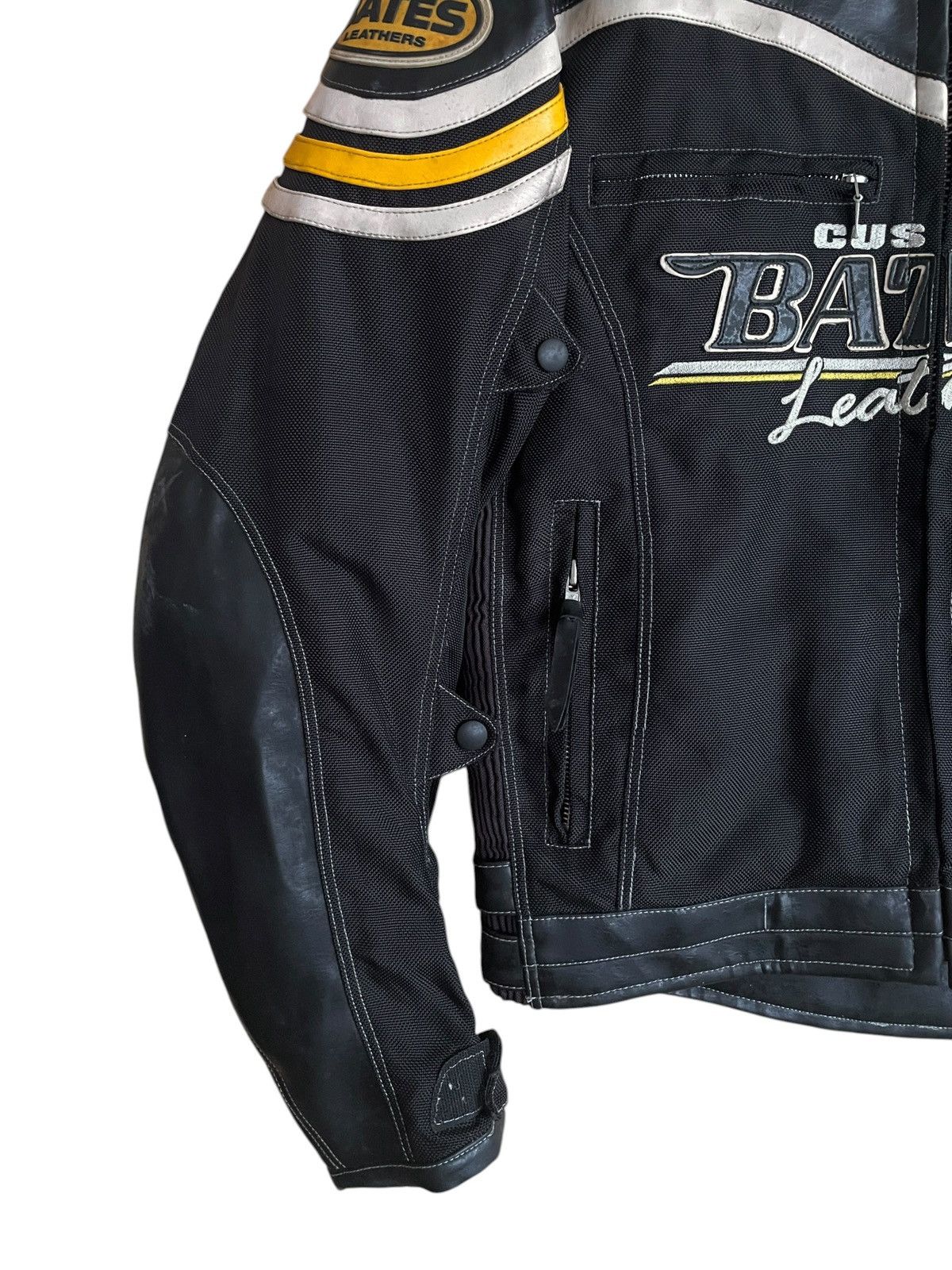 Vintage Vintage Brand Bates Motorcycle Leather Jacket 1990s Size US L / EU 52-54 / 3 - 4 Thumbnail