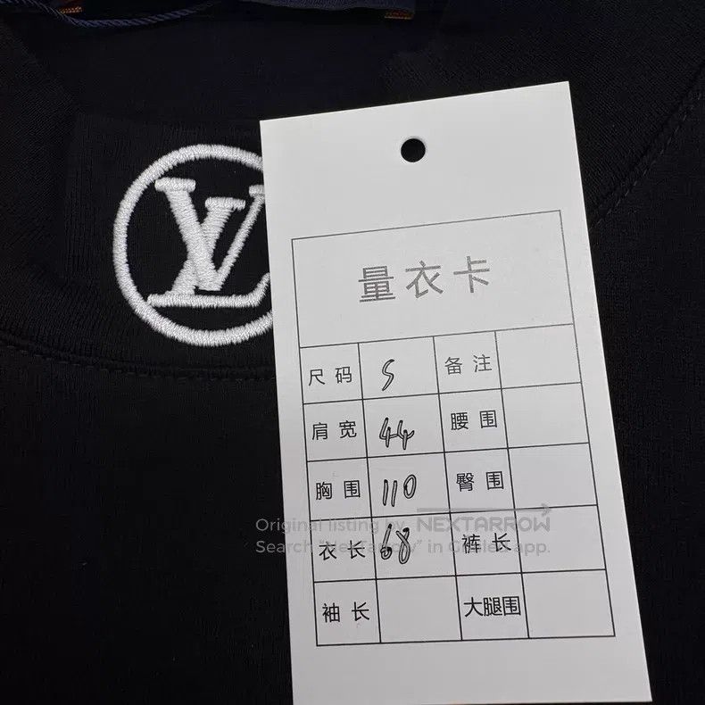 Louis Vuitton Louis Vuitton Neckline monogram embroidered short sleeve Size US S / EU 44-46 / 1 - 7 Thumbnail