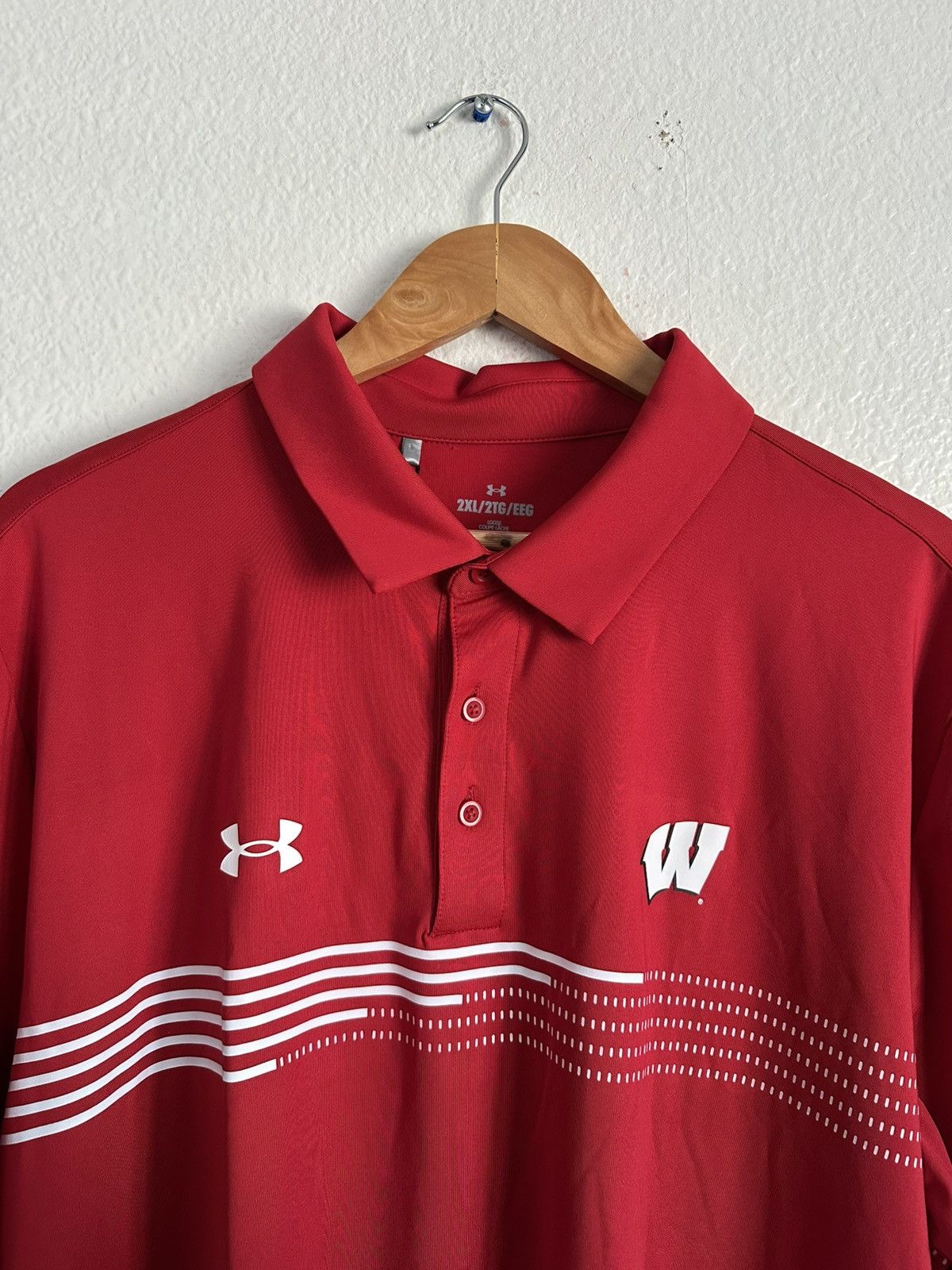 Under Armour Under Armour Wisconsin Badgers Football Athletic Polo Shirt Size US XXL / EU 58 / 5 - 2 Thumbnail