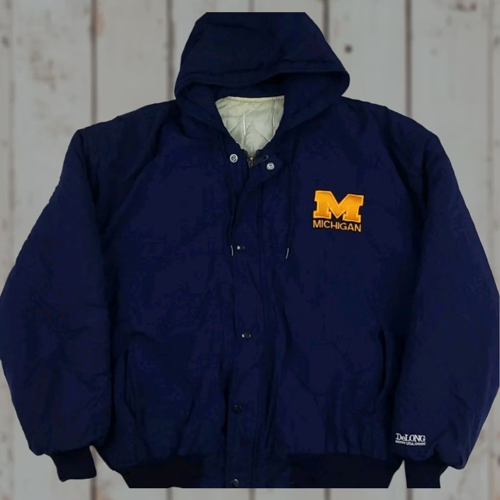 Vintage VINTAGE University Michigan Wolverines DeLong Embroidered Insulated Jacket Shirt Hoodie? Size US XL / EU 56 / 4 - 1 Thumbnail