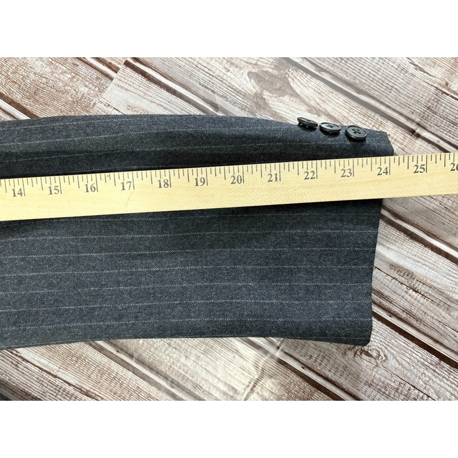 J. Press J Press chalk stripe wool blazer size 40 color dark grey vin Size 40R - 8 Thumbnail