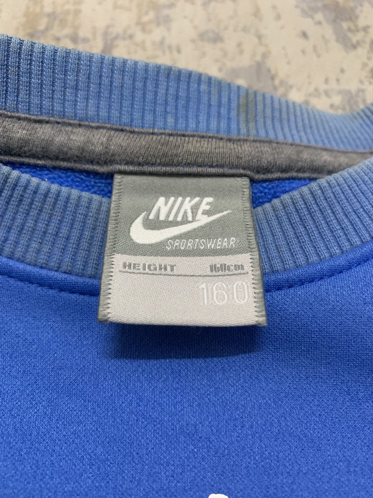 Nike × Vintage Vintage NIKE Sportswear Crew Neck Sweatshirt Size US S / EU 44-46 / 1 - 7 Thumbnail