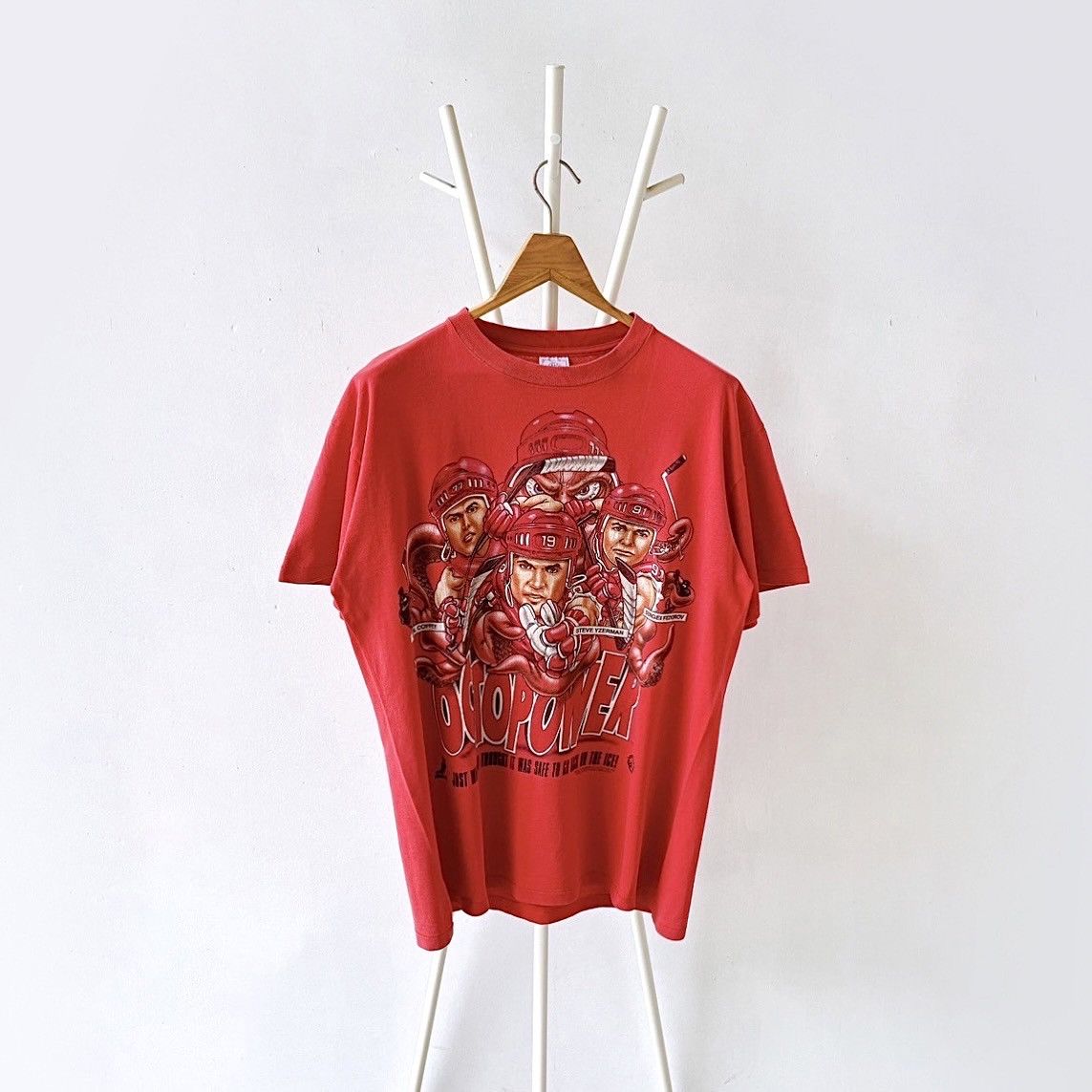 90s Detroit Red Wings caricatures NHL t-shirt/ L