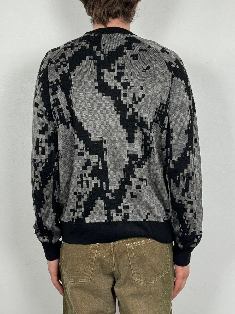Just Cavalli AW2019 Cavalli Pixel Map Black Sweater Size US S / EU 44-46 / 1 - 3 Thumbnail