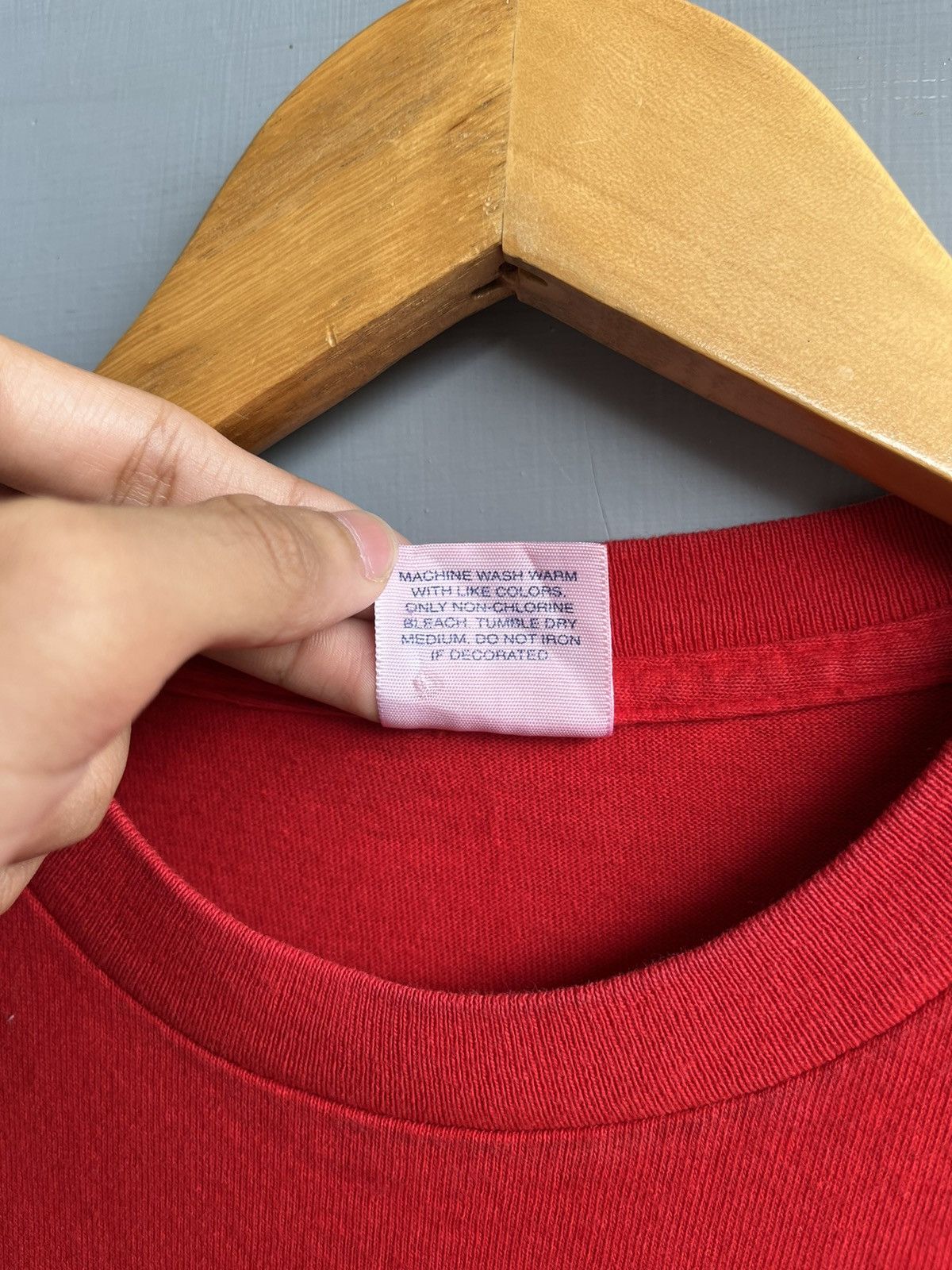 Supreme Supreme Red Tonal Box Logo 2003 Vintage Size US L / EU 52-54 / 3 - 4 Thumbnail
