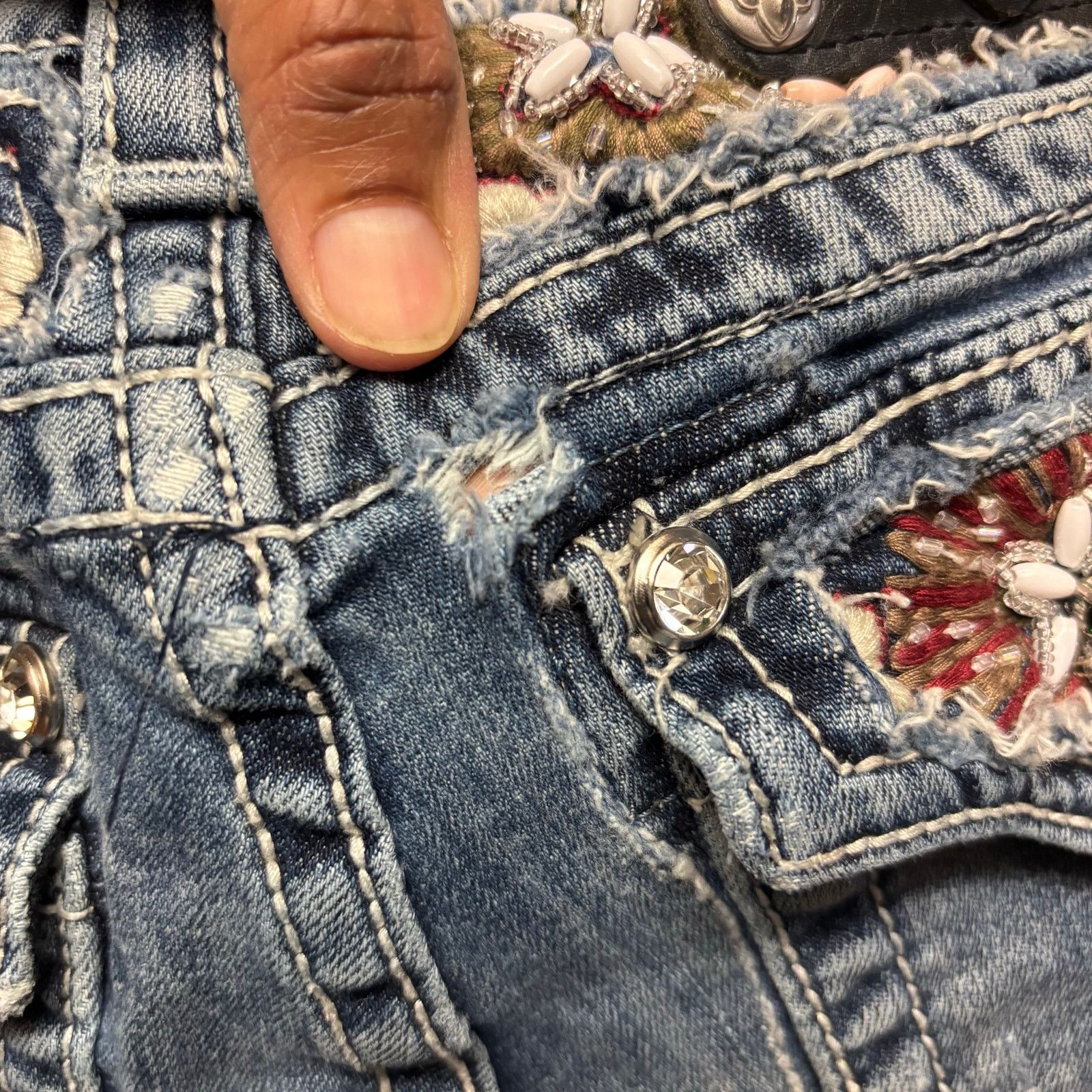 Miss Me Miss Me Studded Embellished Jeans Distress Signature Bootcut Size 30" / US 8 / IT 44 - 4 Thumbnail