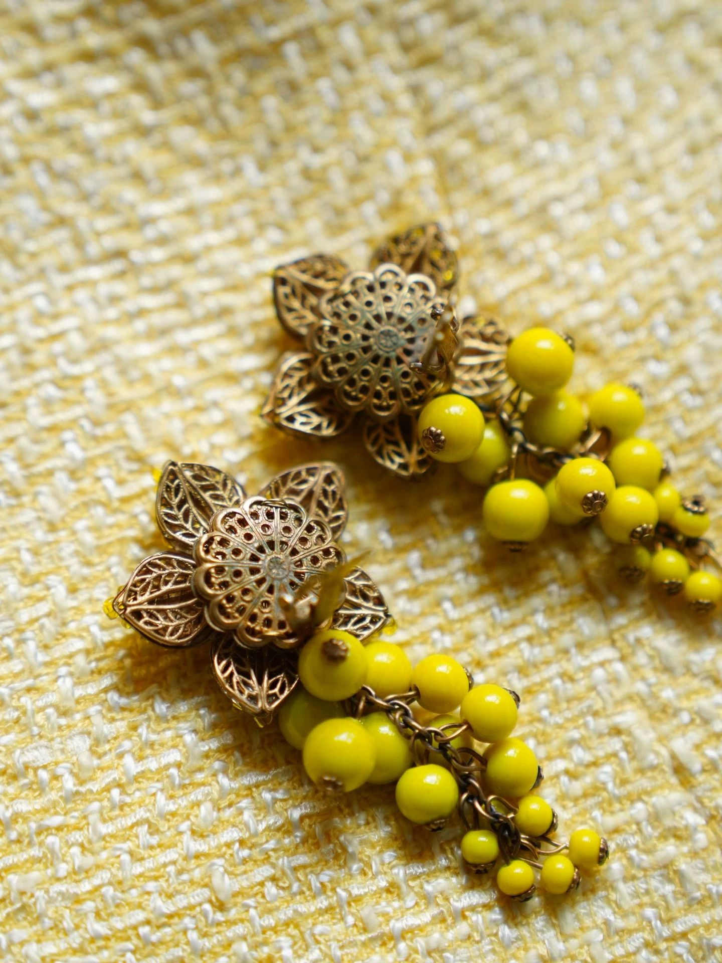 Other Miram Haskell 1940s/50s Yellow Glass Floral Brooch Earring Set Size ONE SIZE - 8 Thumbnail