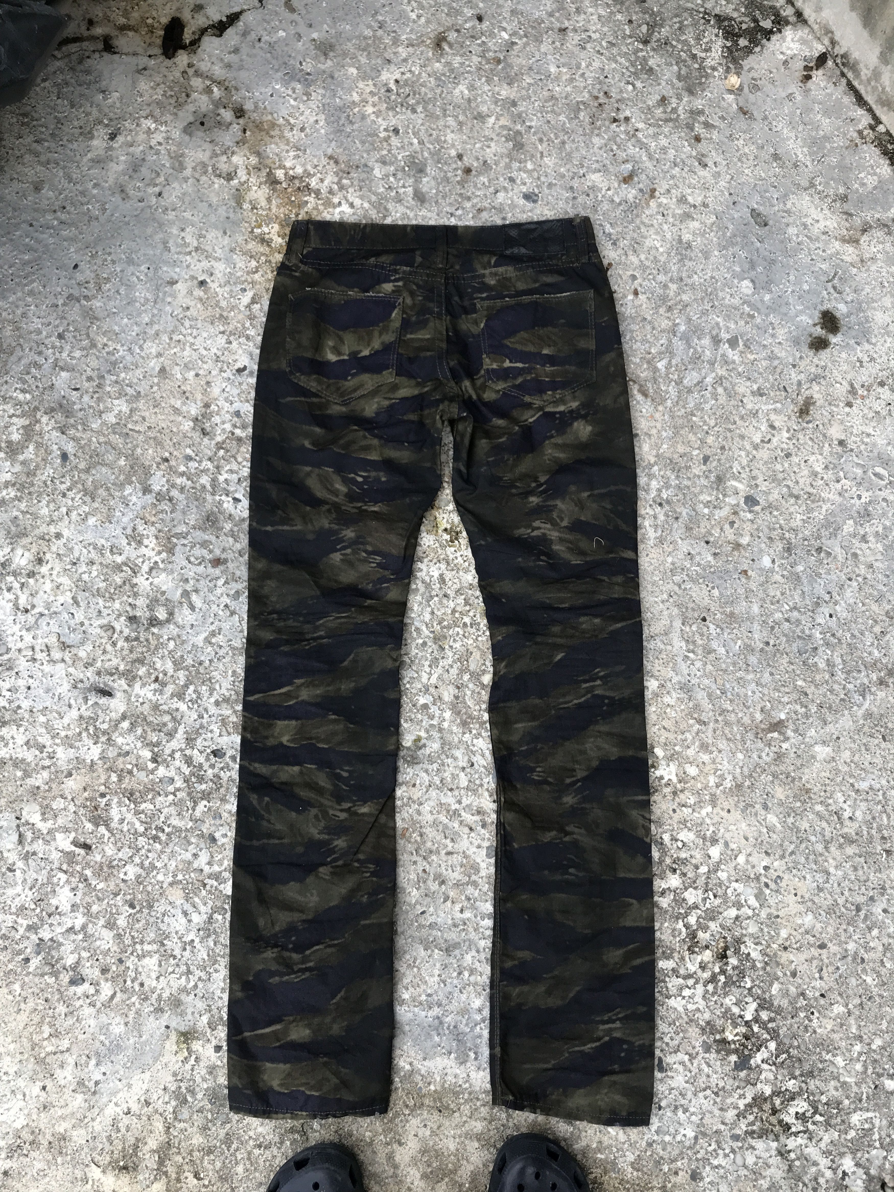 GOSTAR DE FUGA Fuga camo pant Size US 30 / EU 46 - 9 Thumbnail