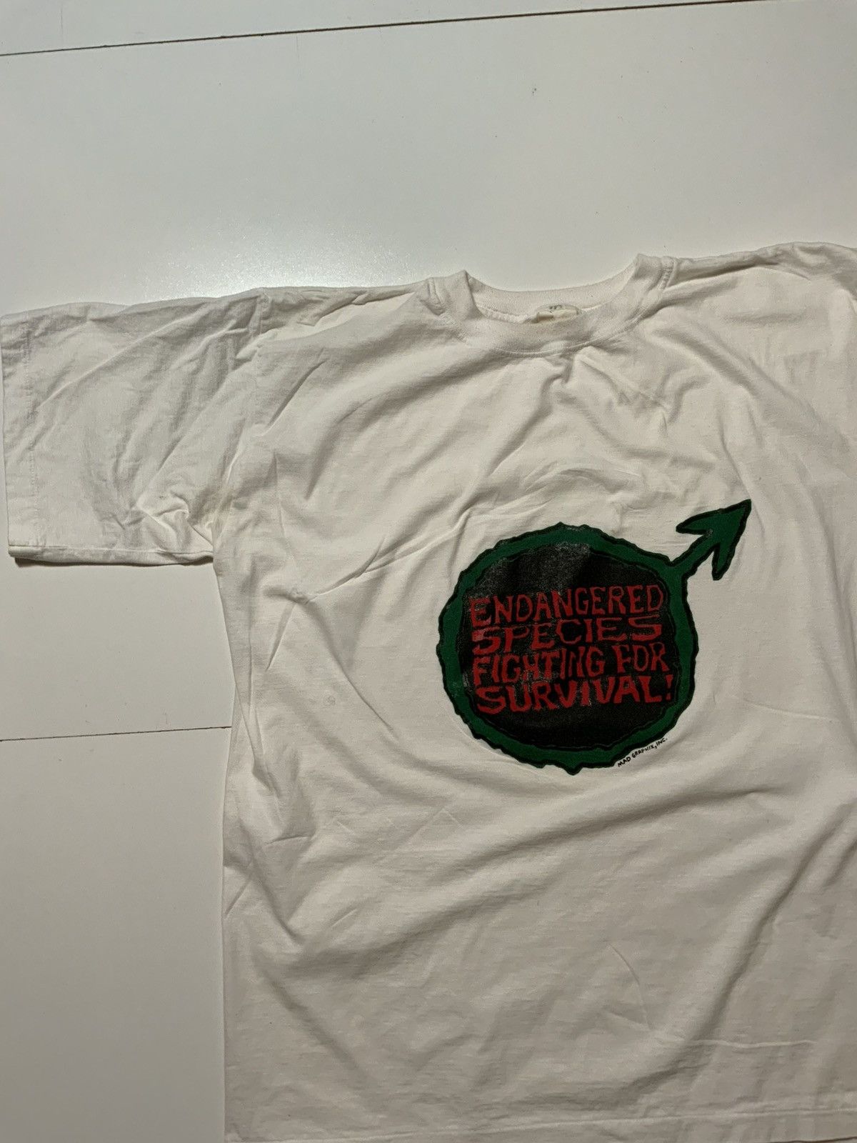 Vintage VTG Mad Graphix Endangered Species Single Stitch T-Shirt Size US XL / EU 56 / 4 - 4 Thumbnail
