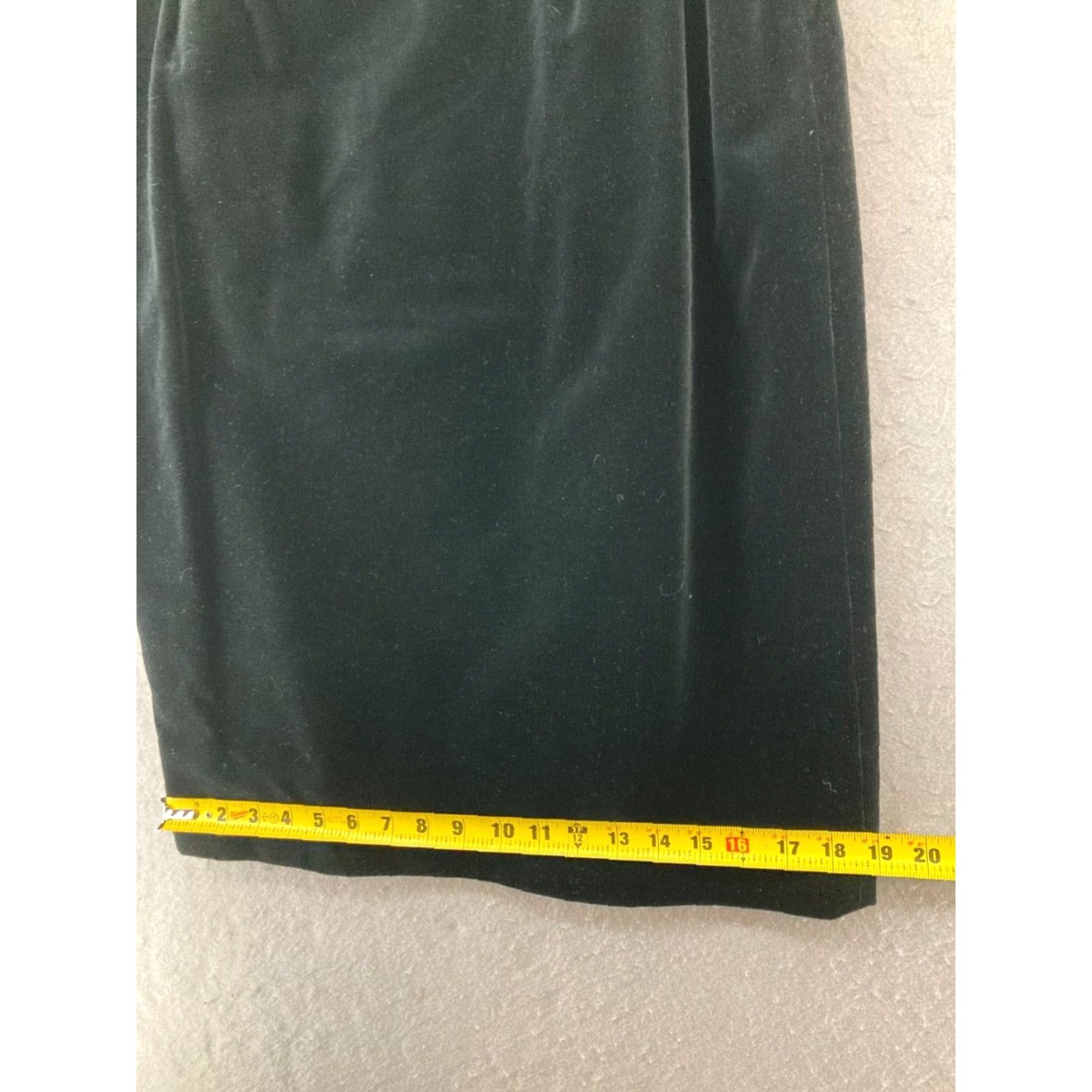 Austin Reed VINTAGE Austin Reed Skirt Womens 12 Black A-Line Satin Lined Pockets Business USA Size 34" / US 12 / IT 48 - 3 Thumbnail
