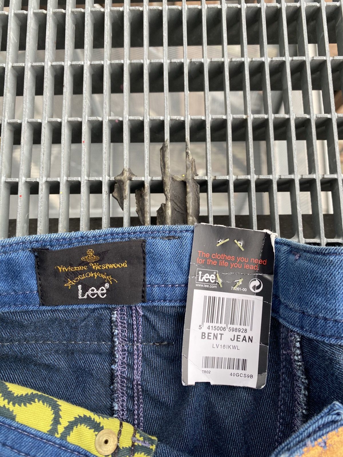 Lee × Vivienne Westwood Vivienne Westwood x Lee Overprinted New Jeans Size 26" / US 2 / IT 38 - 5 Thumbnail