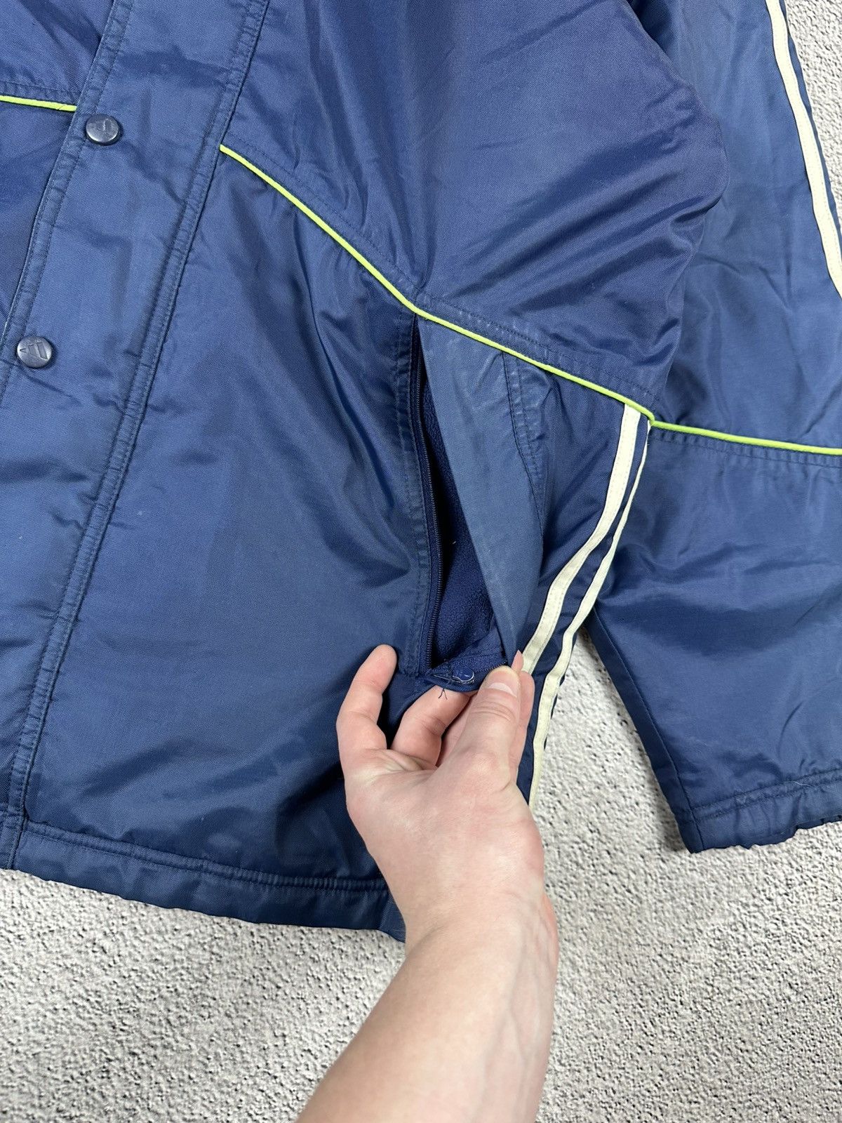 Adidas Vintage Adidas Down Puffer Jacket Striped Nylon Y2K Style Size US S / EU 44-46 / 1 - 7 Thumbnail
