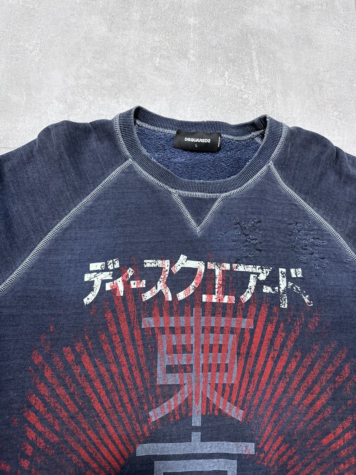 Designer × Dsquared2 × Vintage Dsquared2 Blue Distressed Japan Tokyo Collection Sweatshirt Size US L / EU 52-54 / 3 - 3 Thumbnail