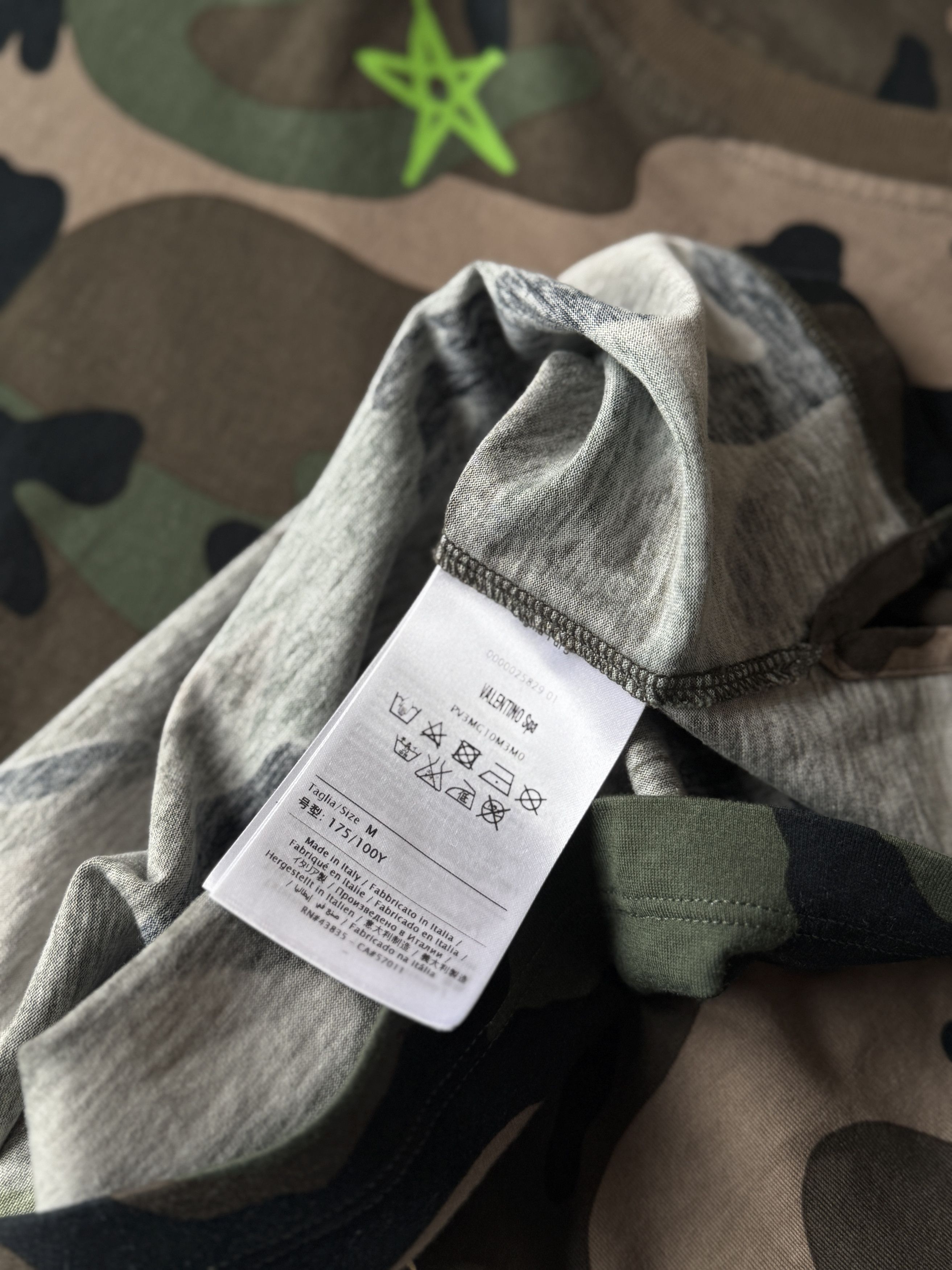 Valentino Valentino Camo tee Size US M / EU 48-50 / 2 - 6 Thumbnail