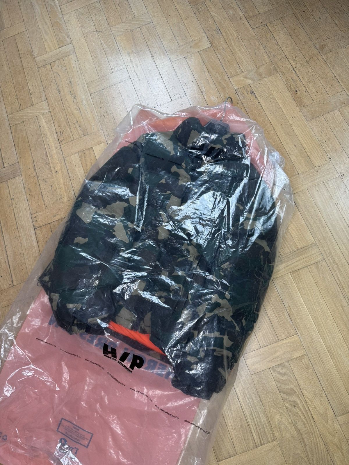 Heron Preston HERON PRESTON CAMO PUFFER DOWN JACKET Size US L / EU 52-54 / 3 - 2 Thumbnail