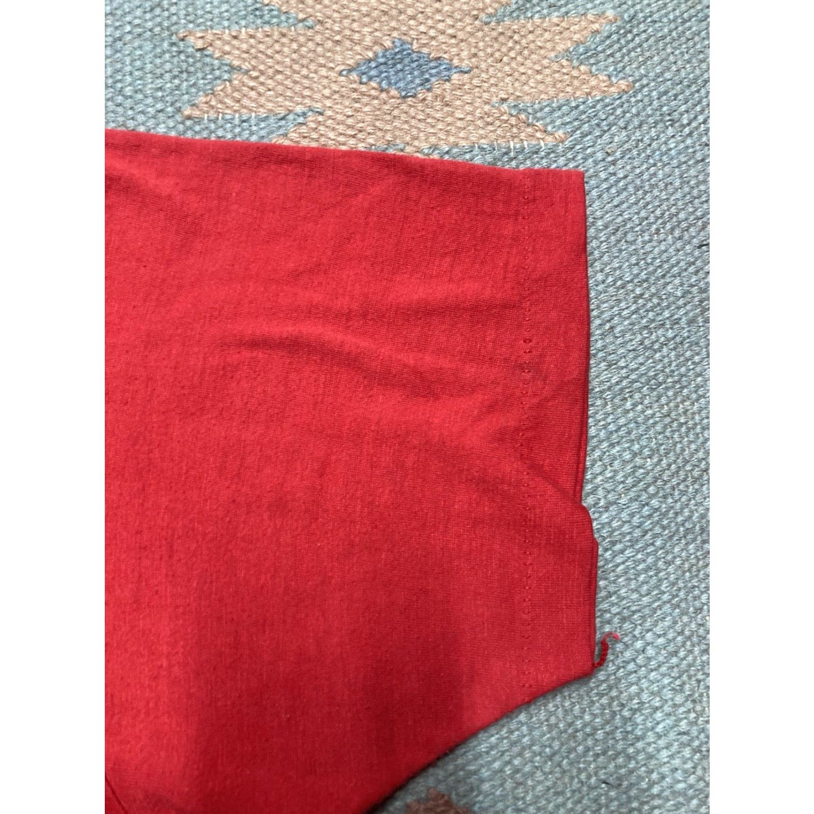 Vintage VINTAGE Crest T-Shirt Bermuda College Crest Stars Screen Large Red Mens L Size US L / EU 52-54 / 3 - 5 Thumbnail
