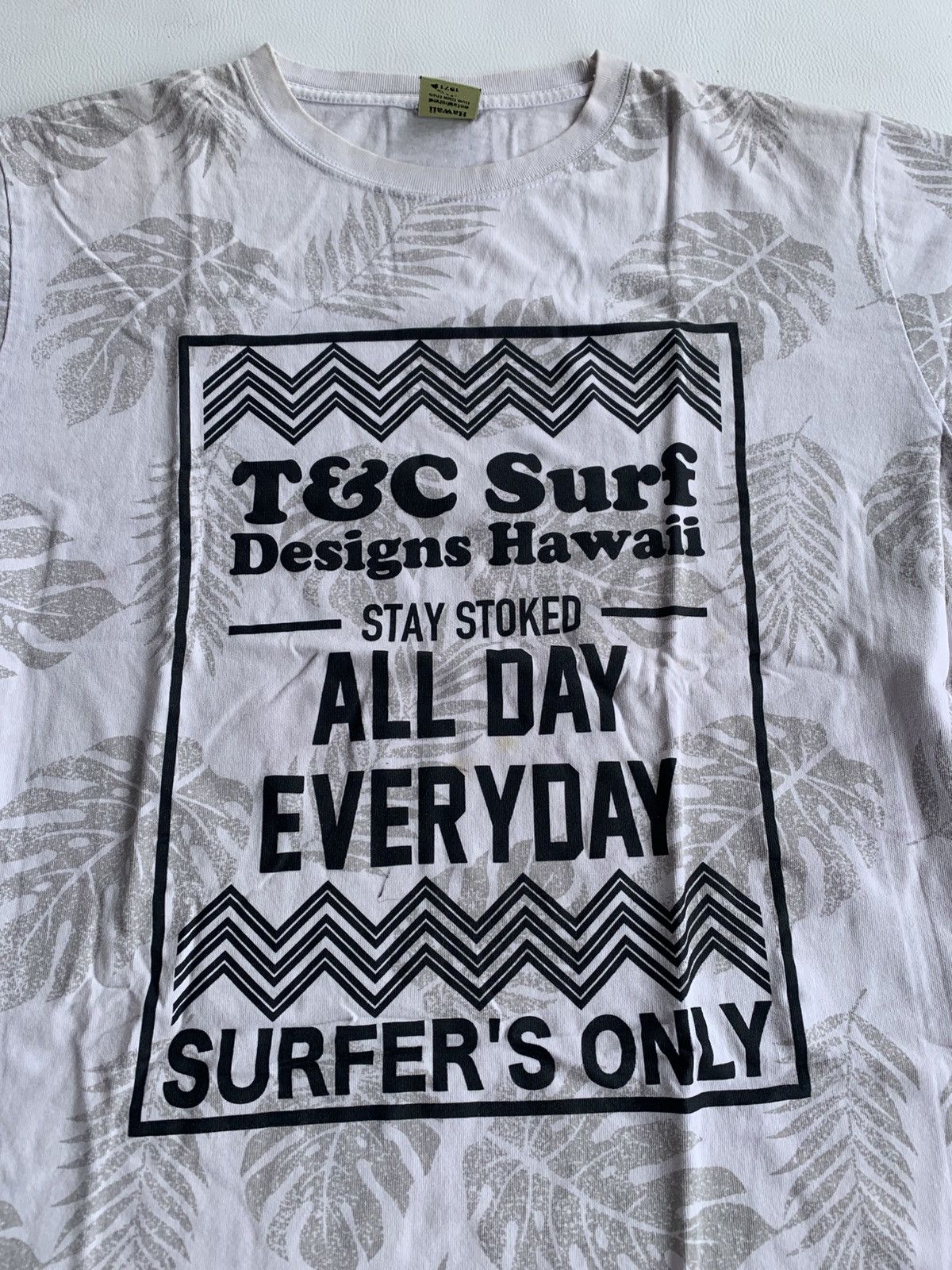 If Six Was Nine × Japanese Brand × Le Grande Bleu (L.G.B.) T&C Surf Designs Hawaii All Day Everyday Tshirt Size US L / EU 52-54 / 3 - 2 Thumbnail