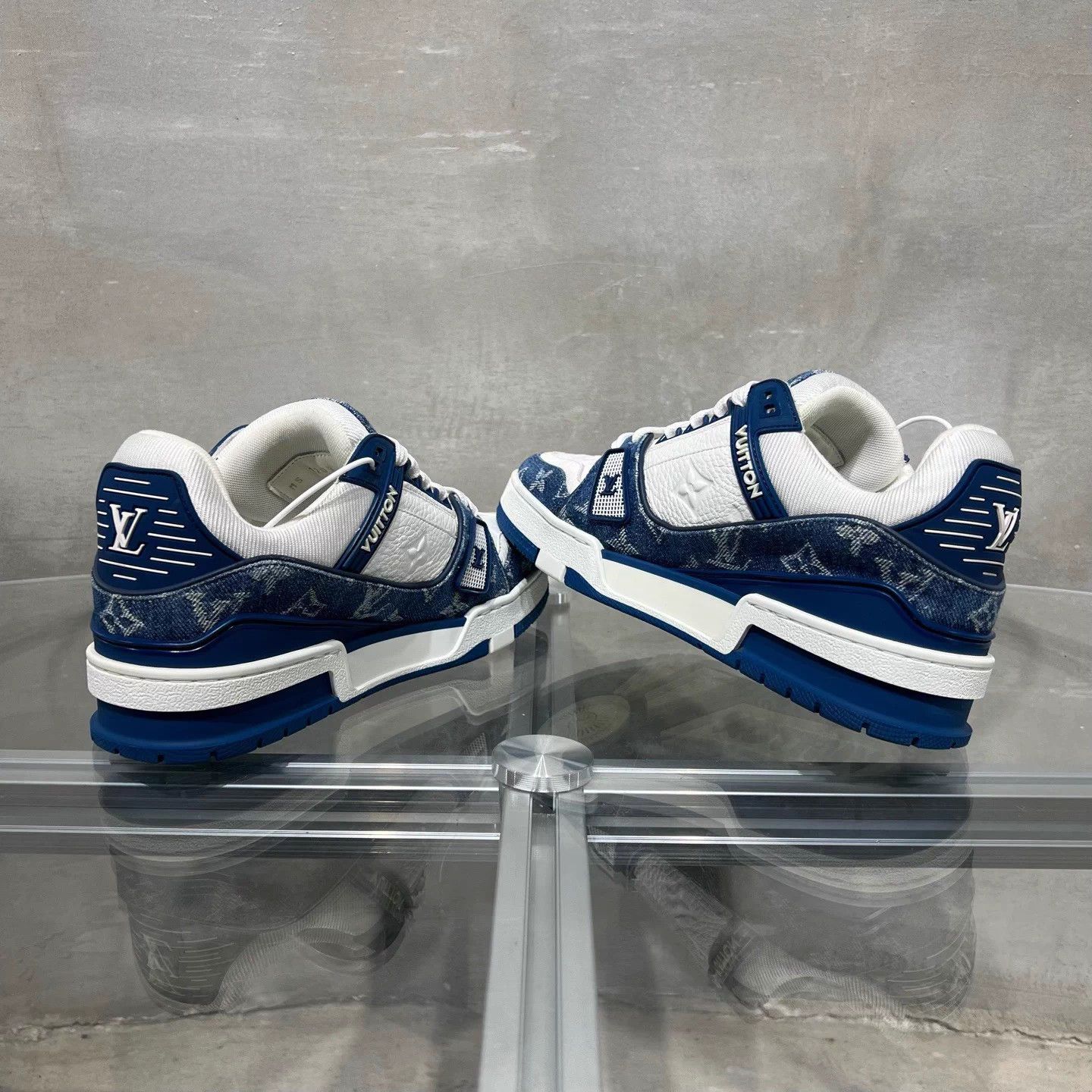 Louis Vuitton LV Trainer White Blue Denim UK3.5 37.5 Size US 6.5 / IT 36.5 - 5 Thumbnail