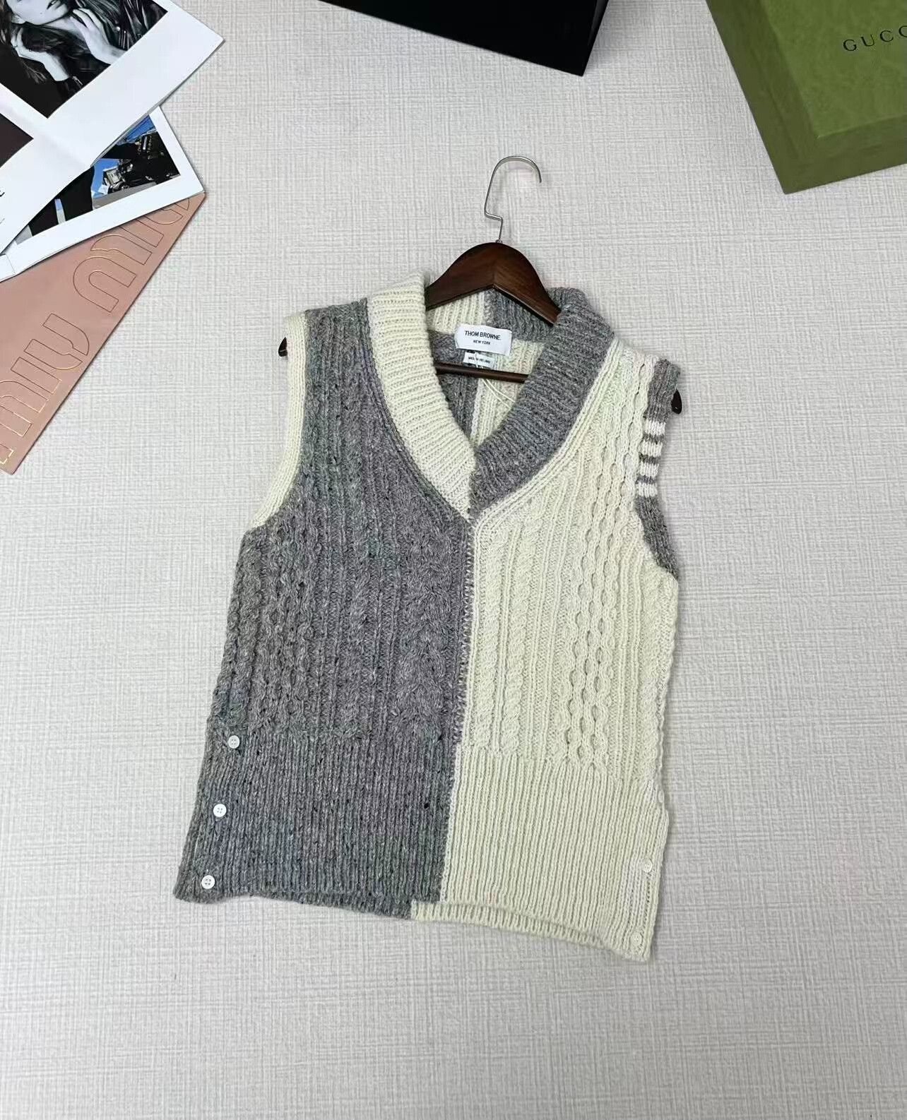 Thom Browne Thom Browne Knit Vest for Sale Size US S / EU 44-46 / 1 - 1 Thumbnail