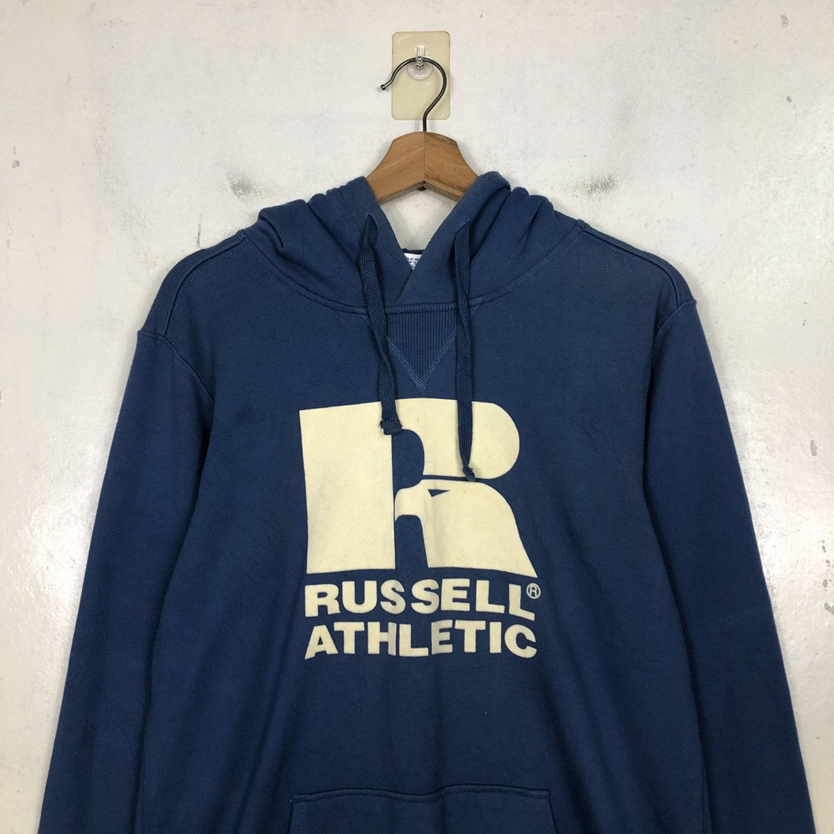 Japanese Brand 📌Vintage Hoodie Pull Over Russell Athletic Big Logo Size US L / EU 52-54 / 3 - 14 Thumbnail