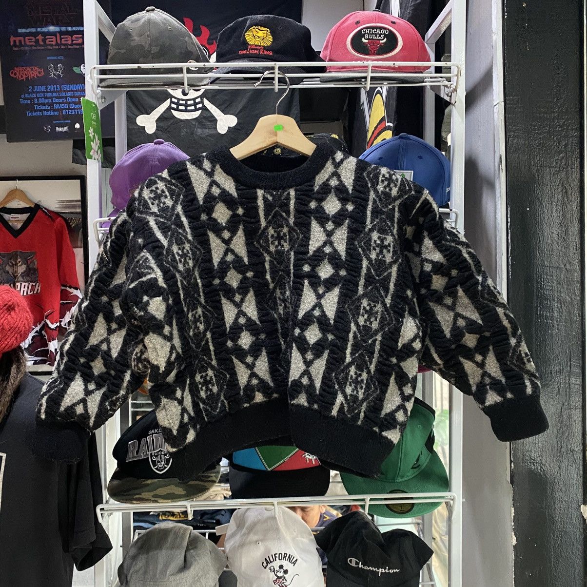 Coogi × Vintage Vintage 90s Coogi Pure Wool Knit XXS Crewneck Sweaters Size US XXS / EU 40 - 2 Thumbnail